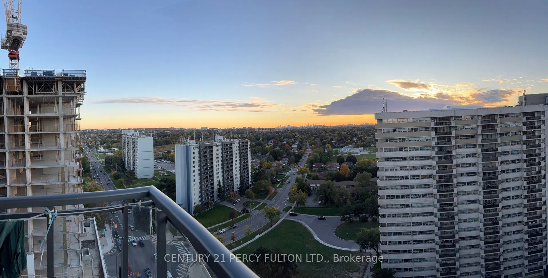 20 Meadowglen Place, #1906