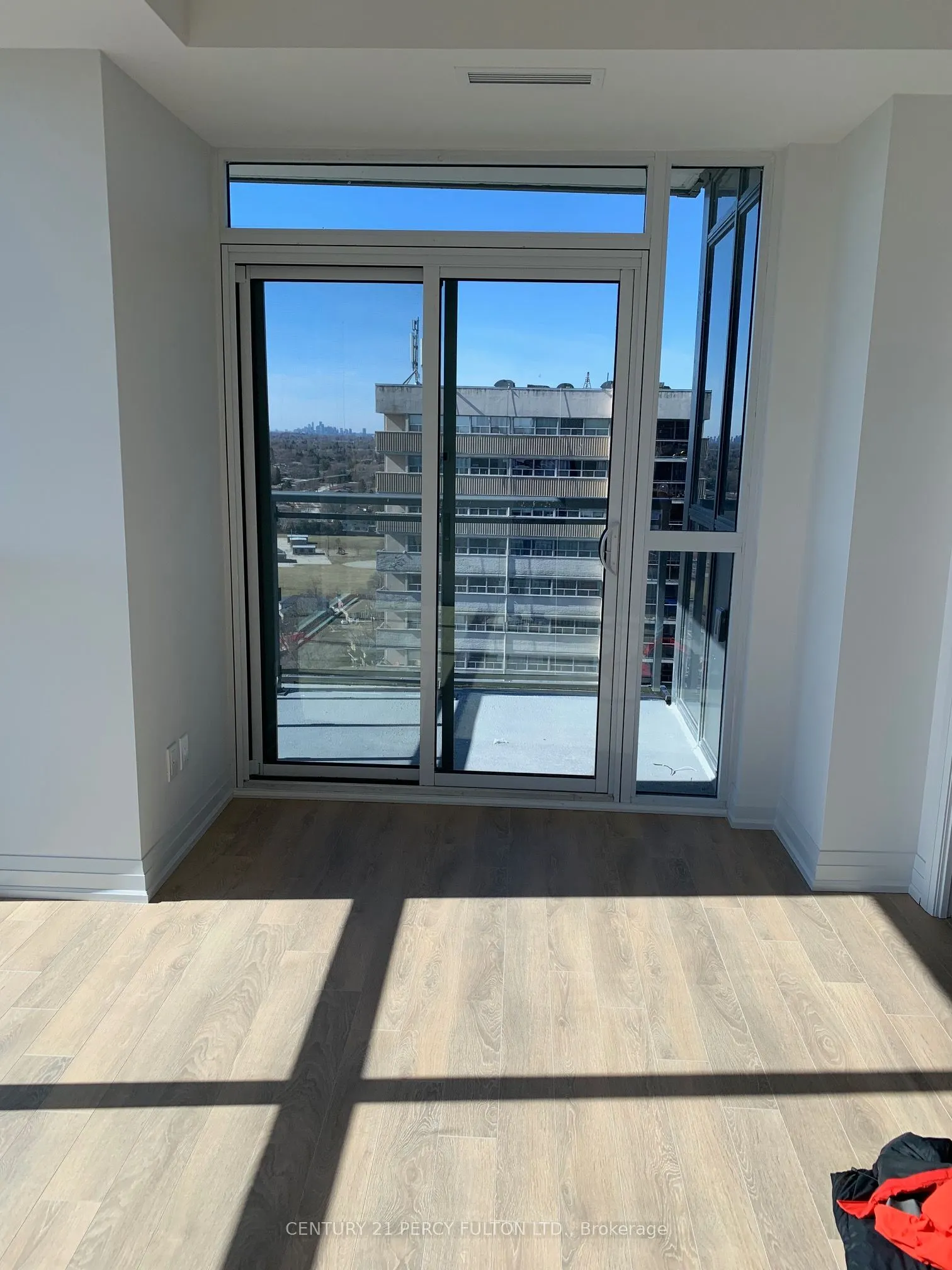 20 Meadowglen Place, #1906
