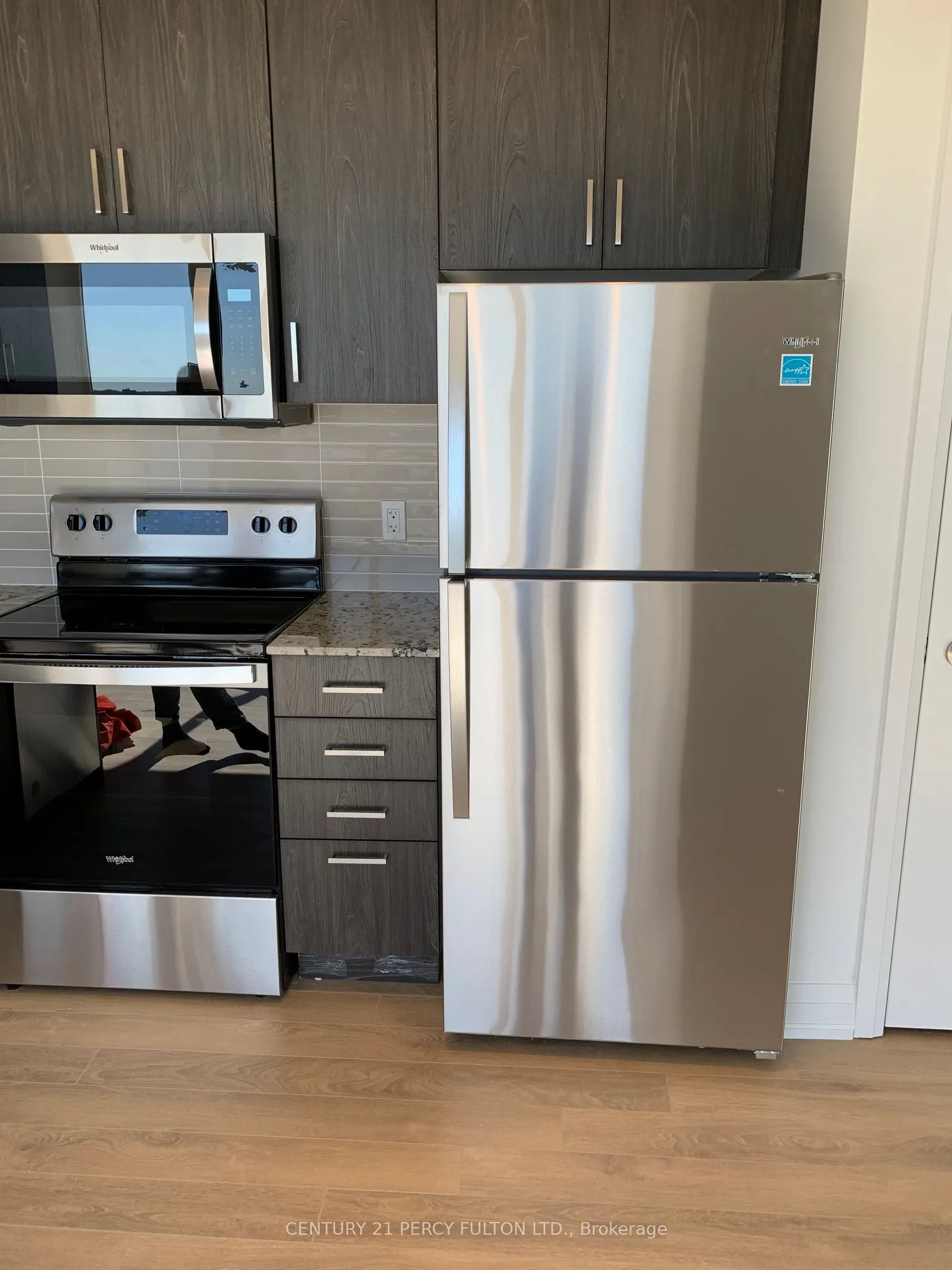 20 Meadowglen Place, #1906