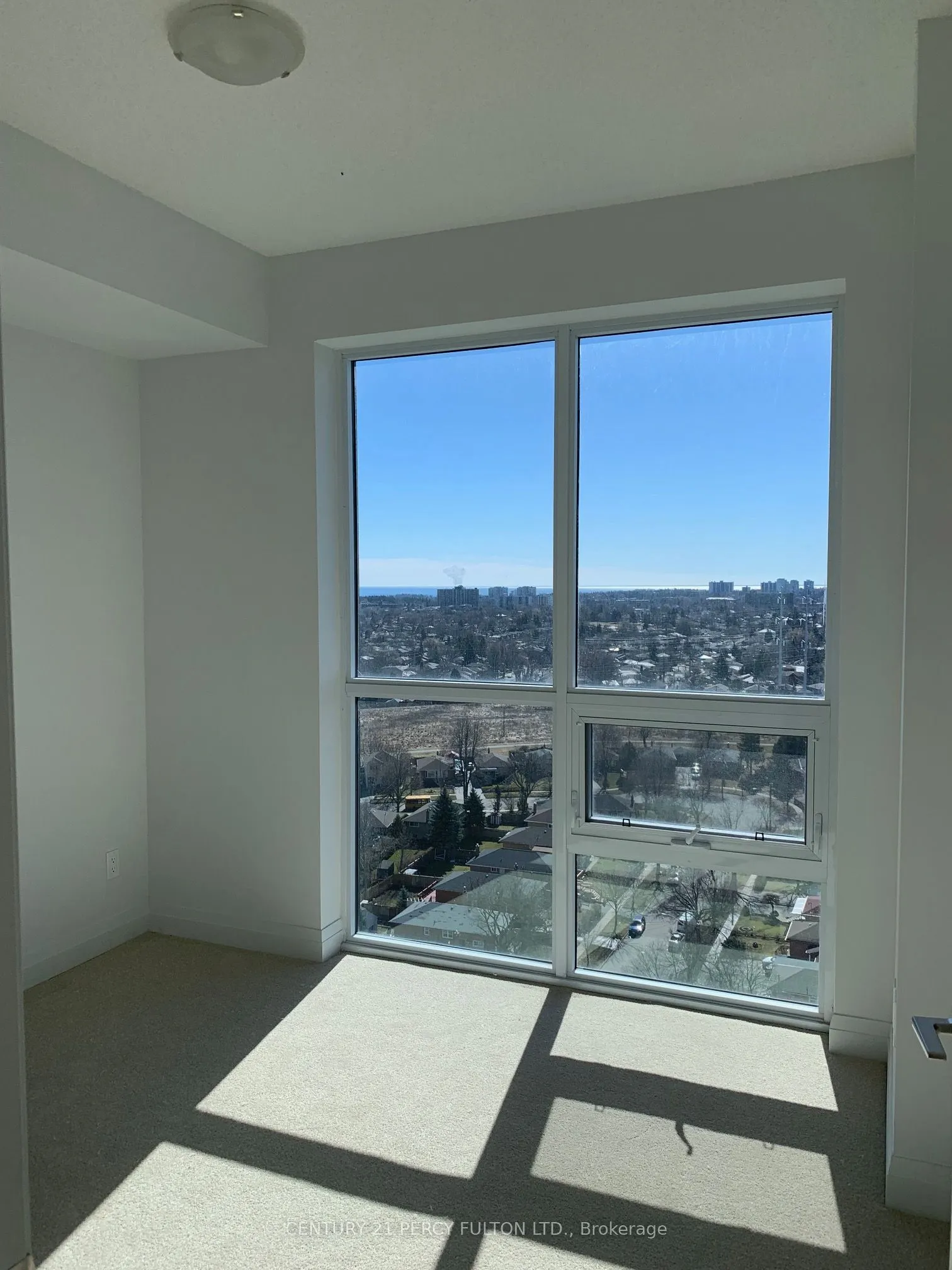20 Meadowglen Place, #1906