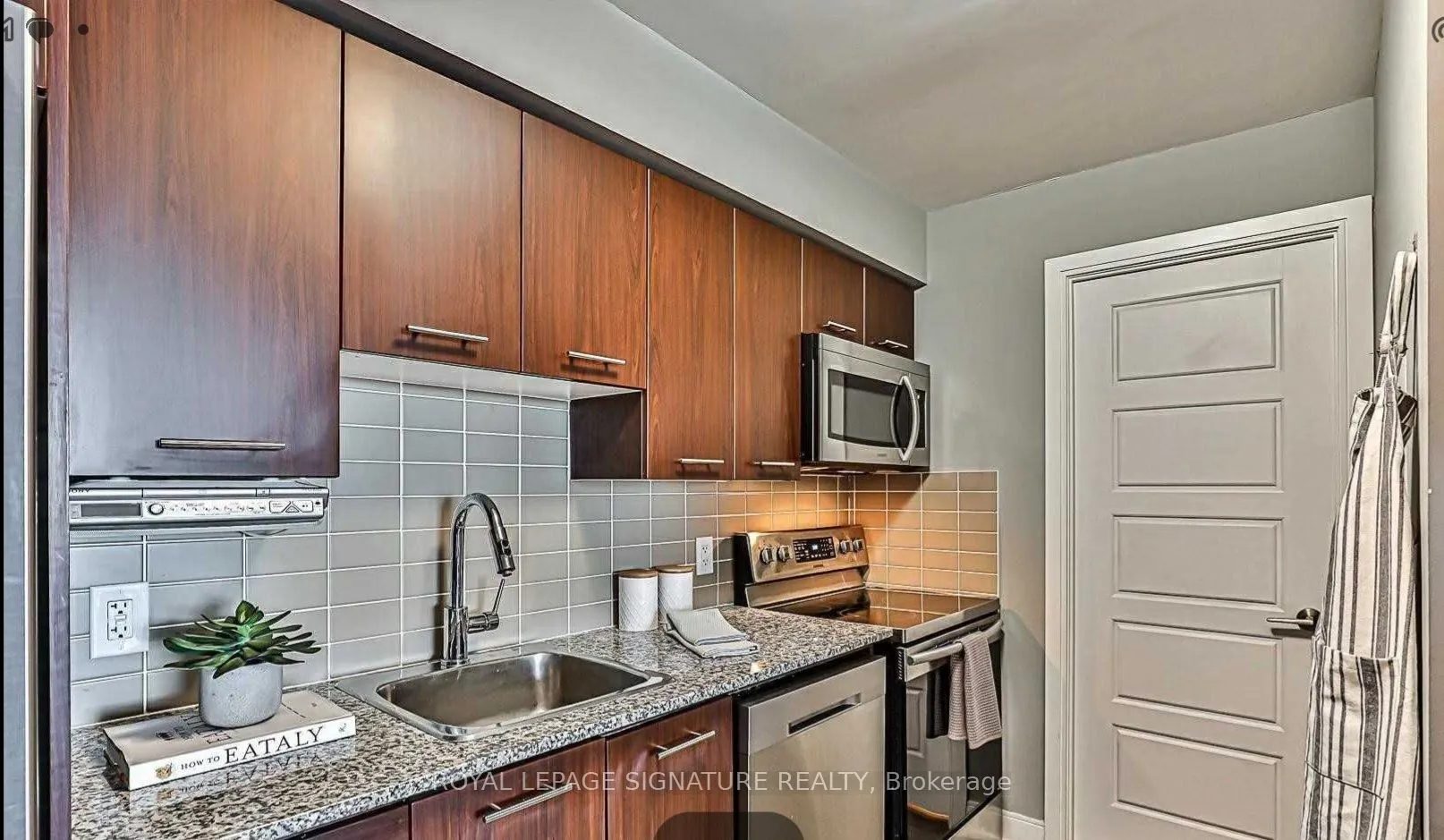 125 Village Green Square, #2301