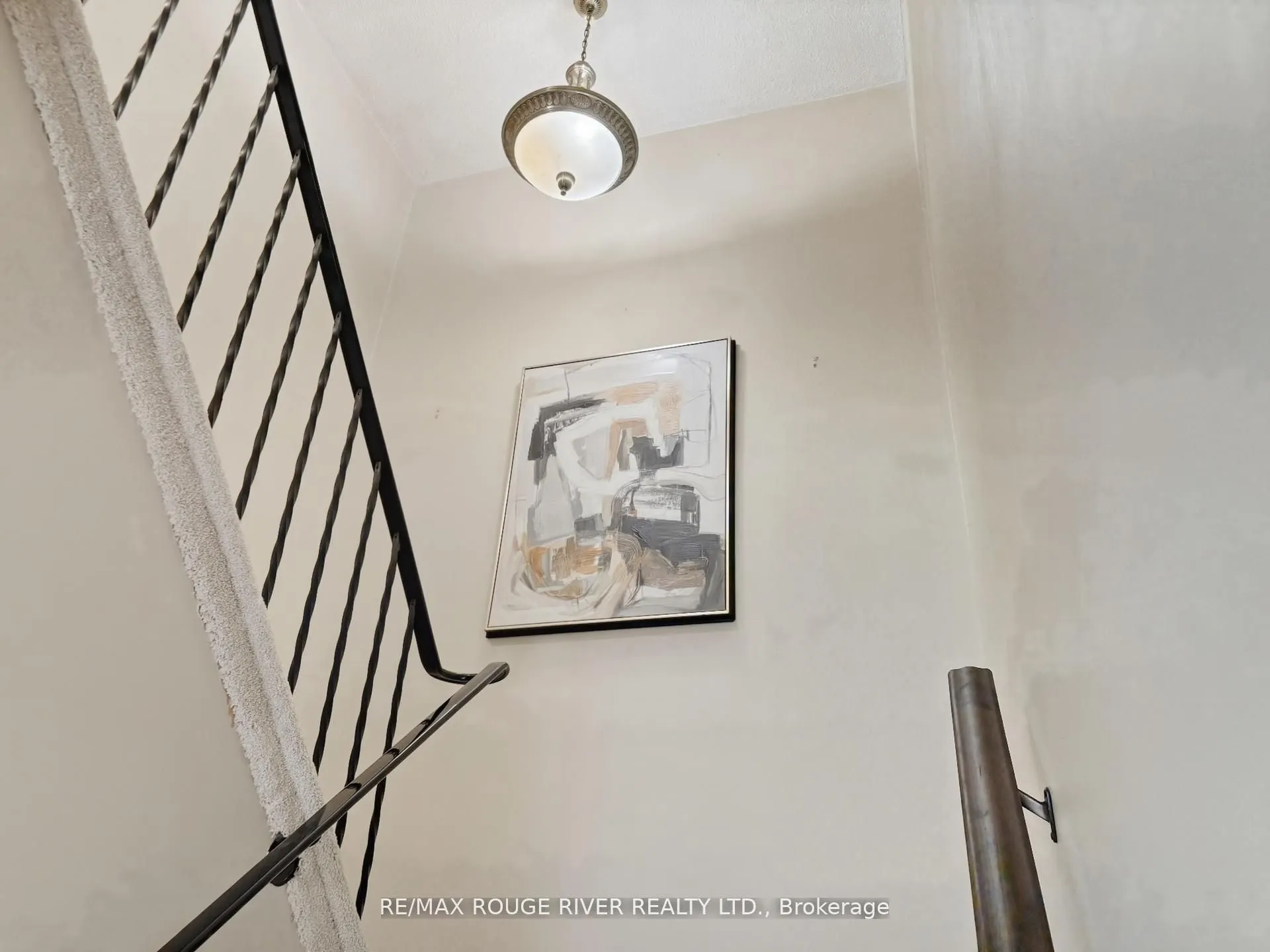 1202 Byron Street S