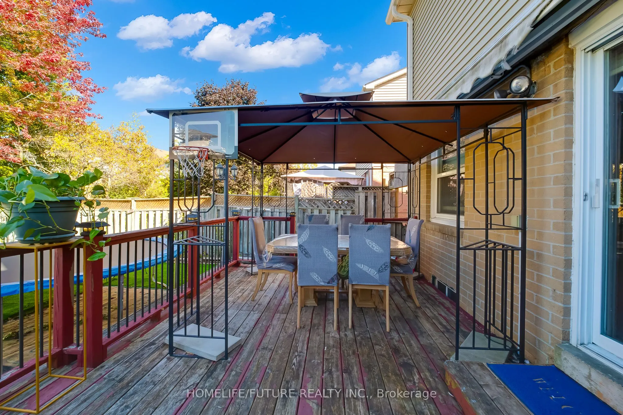 54 Ducatel Crescent