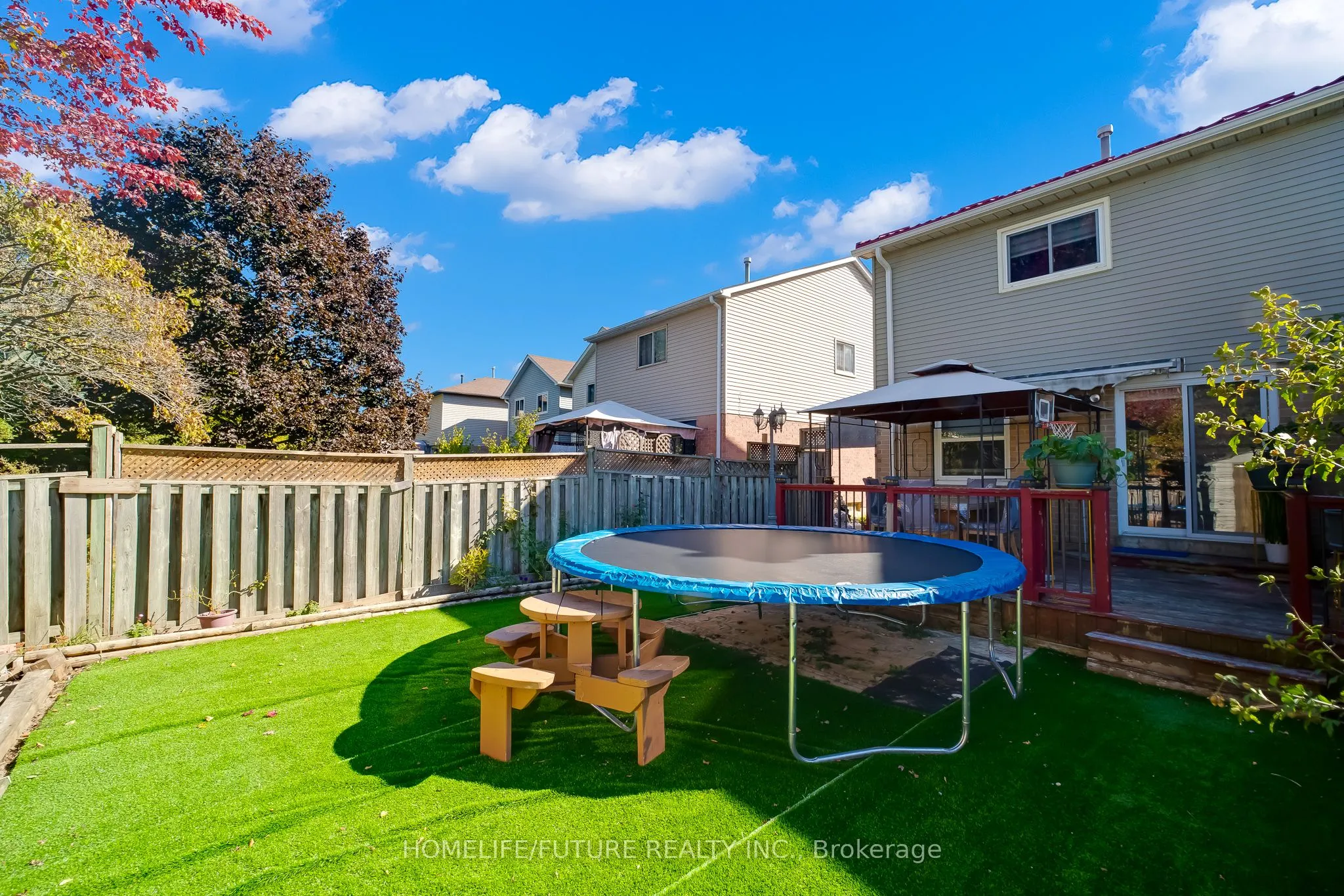 54 Ducatel Crescent