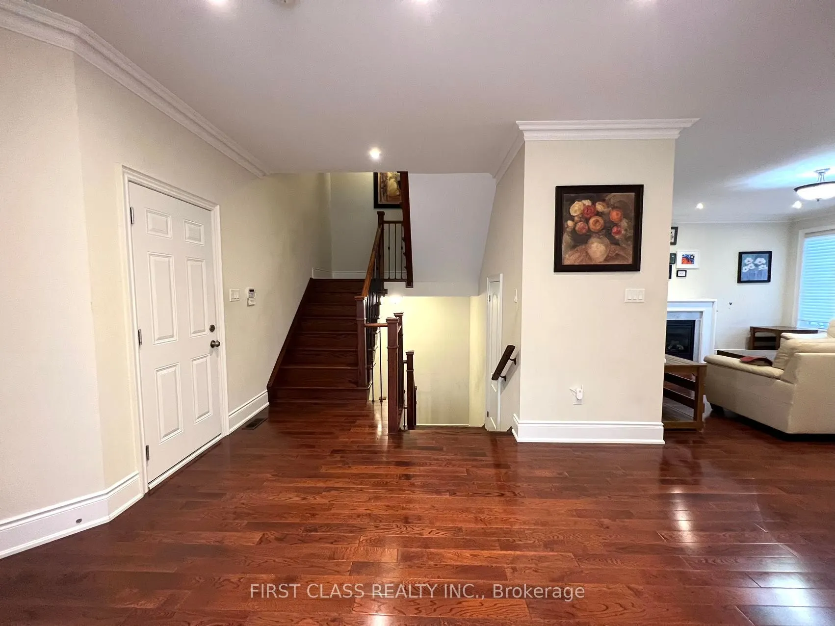 826 Wingarden Crescent