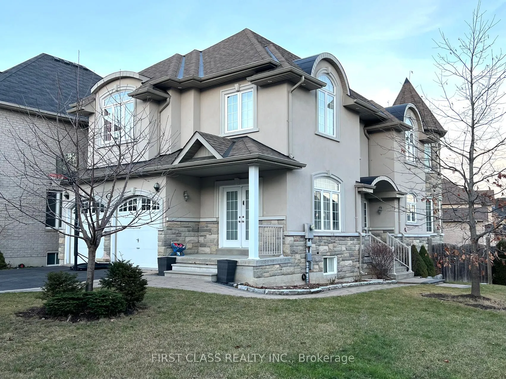 826 Wingarden Crescent