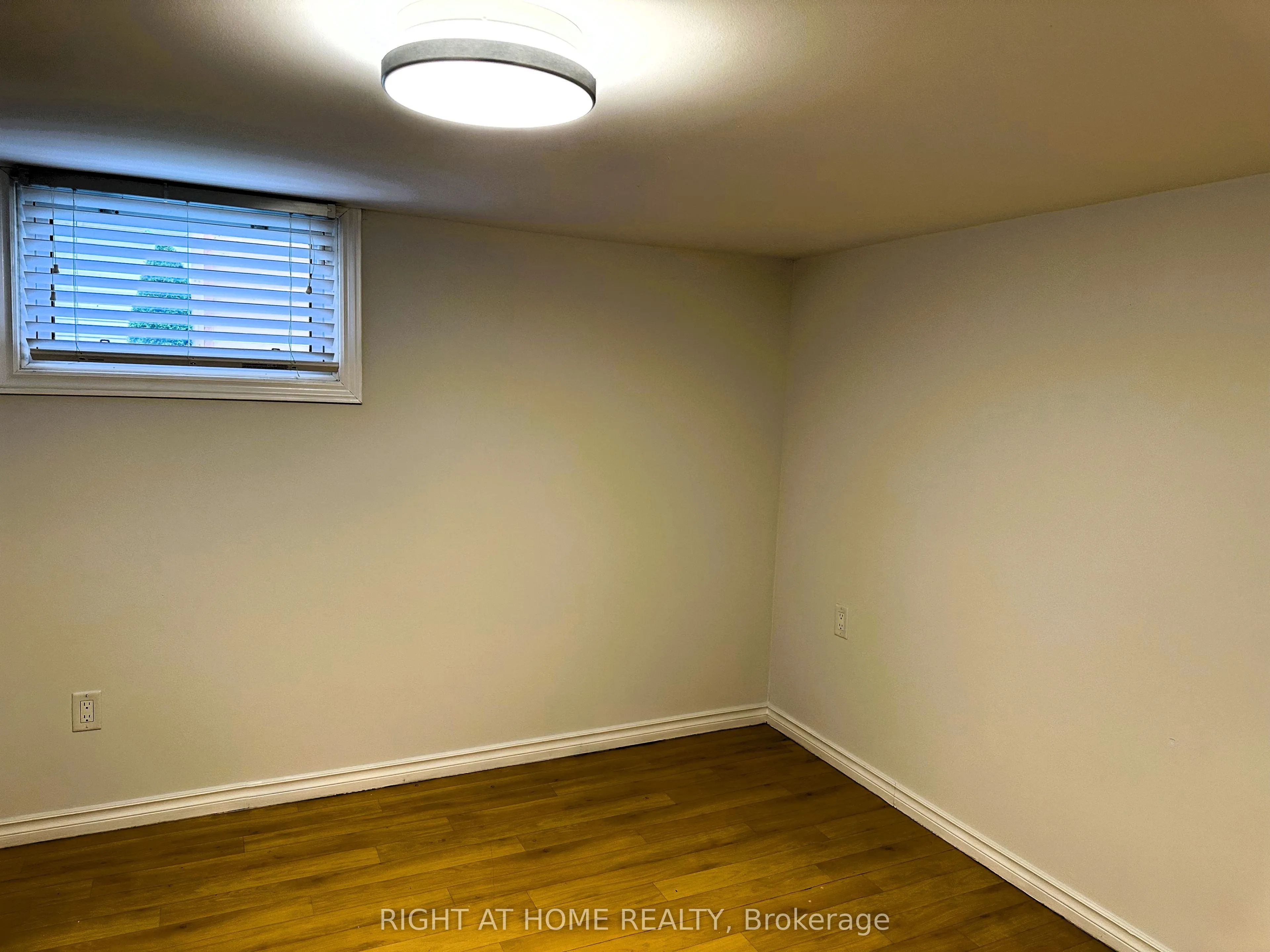 120 Central Park Boulevard N, #Lower