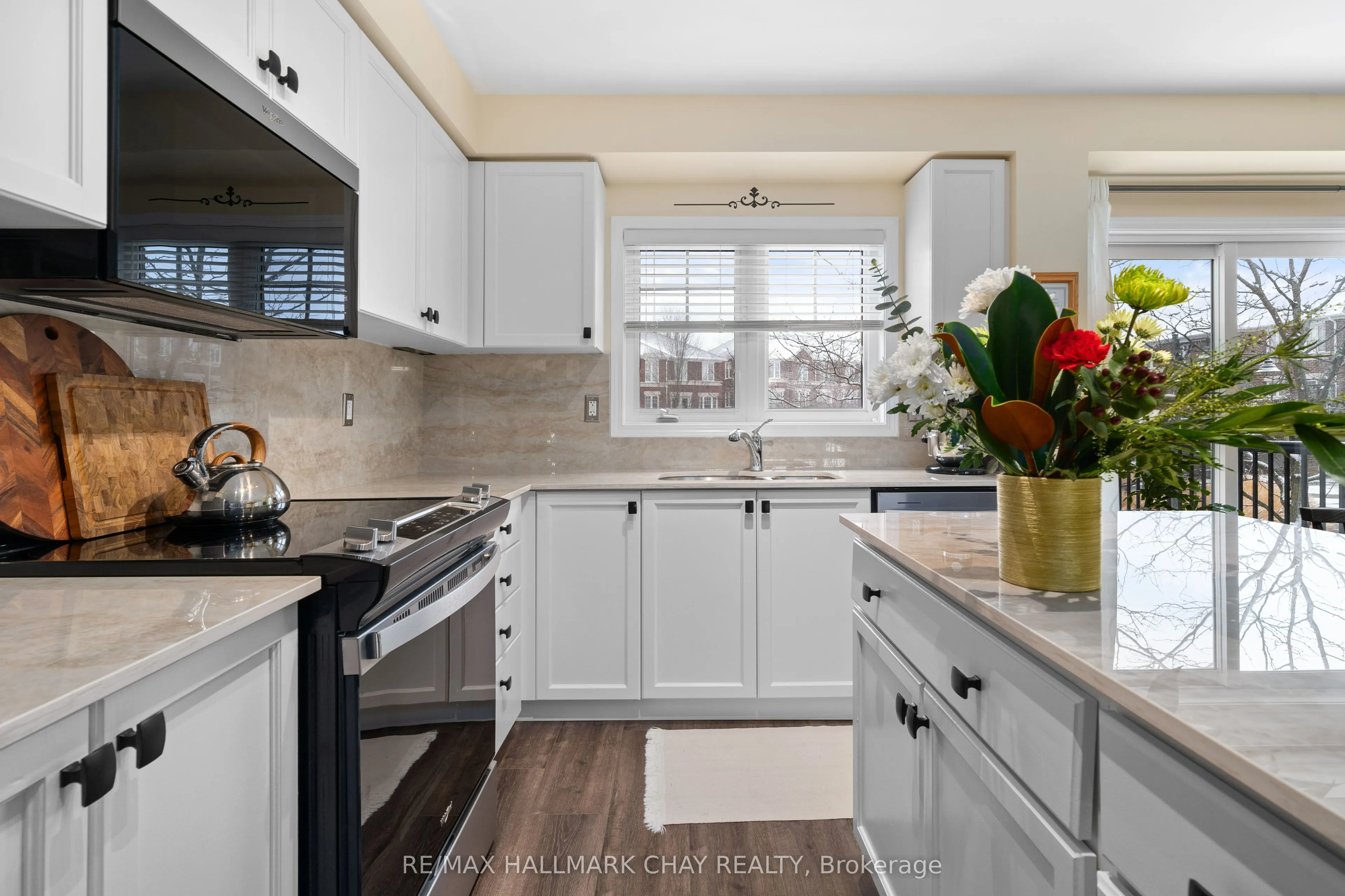 571 Longworth Avenue, #13