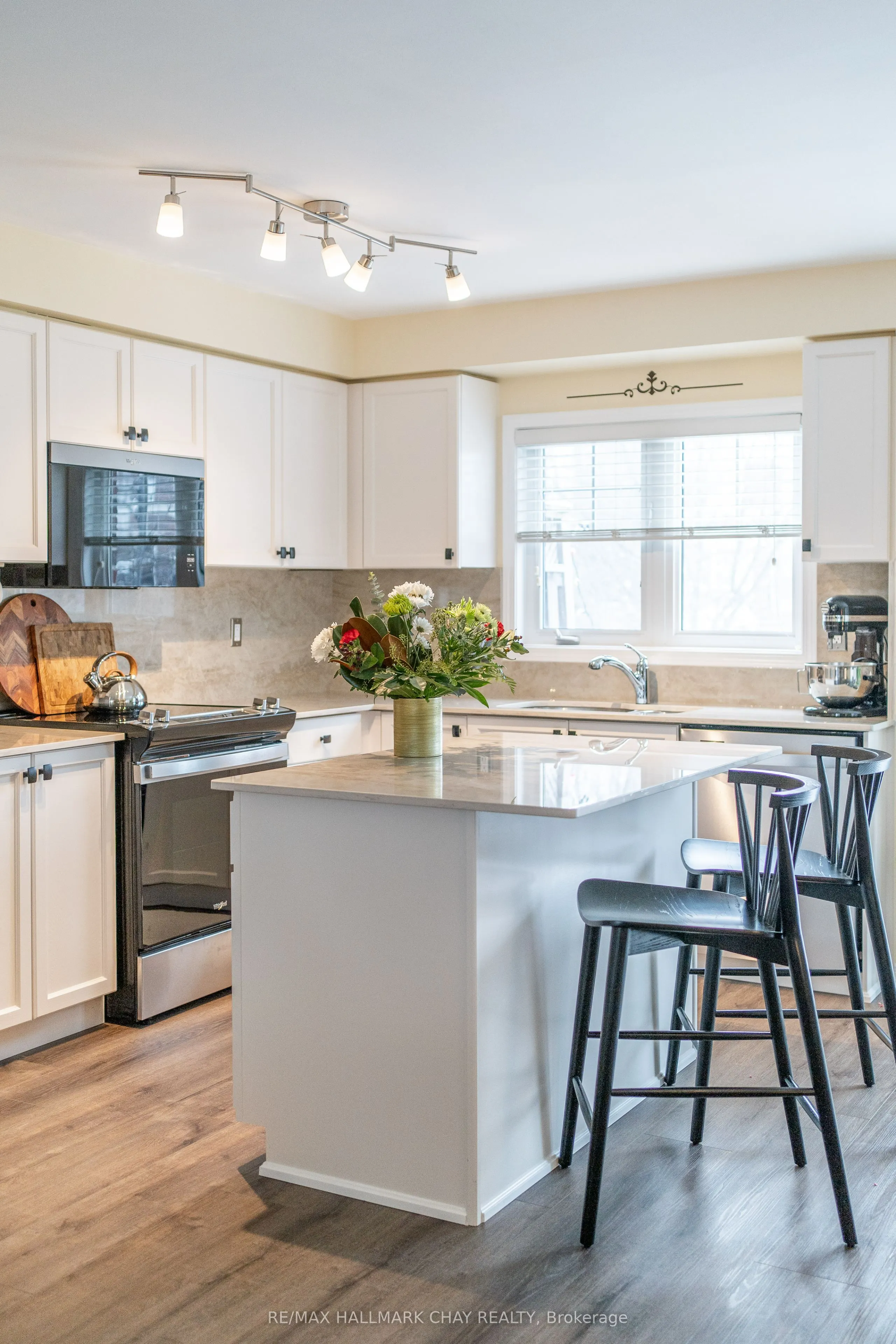 571 Longworth Avenue, #13