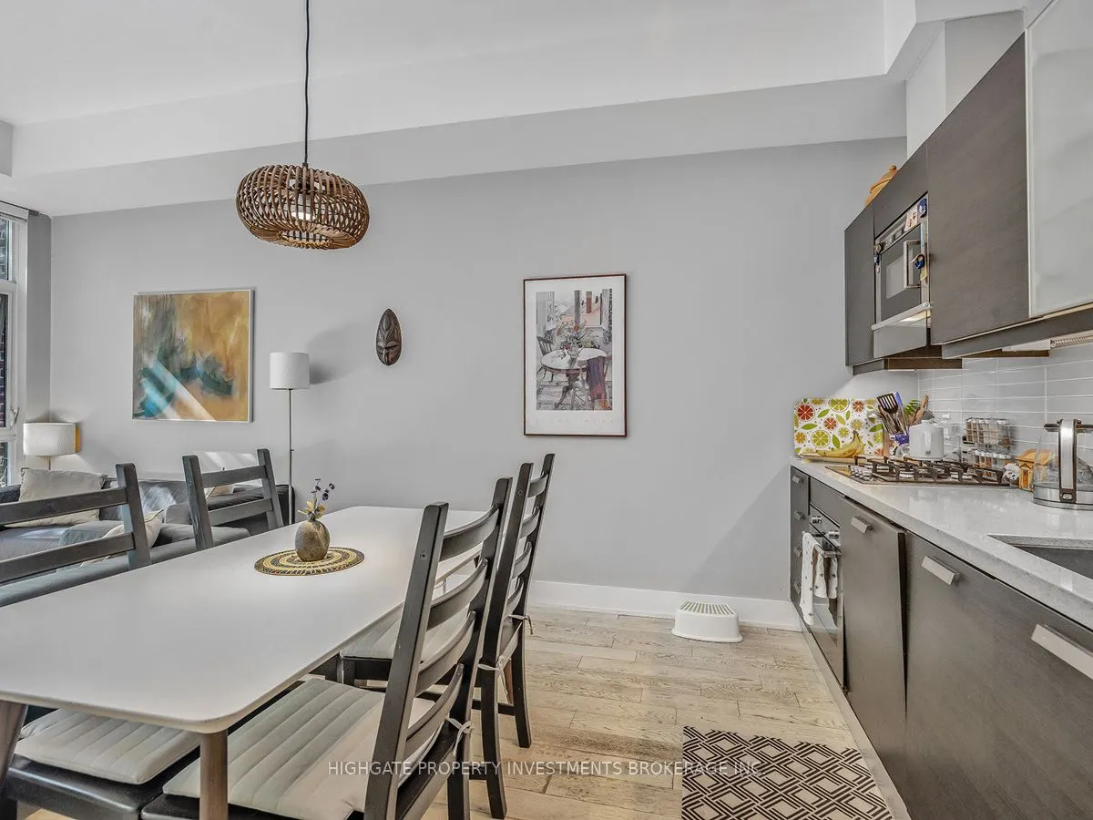 66 Kippendavie Avenue, #105