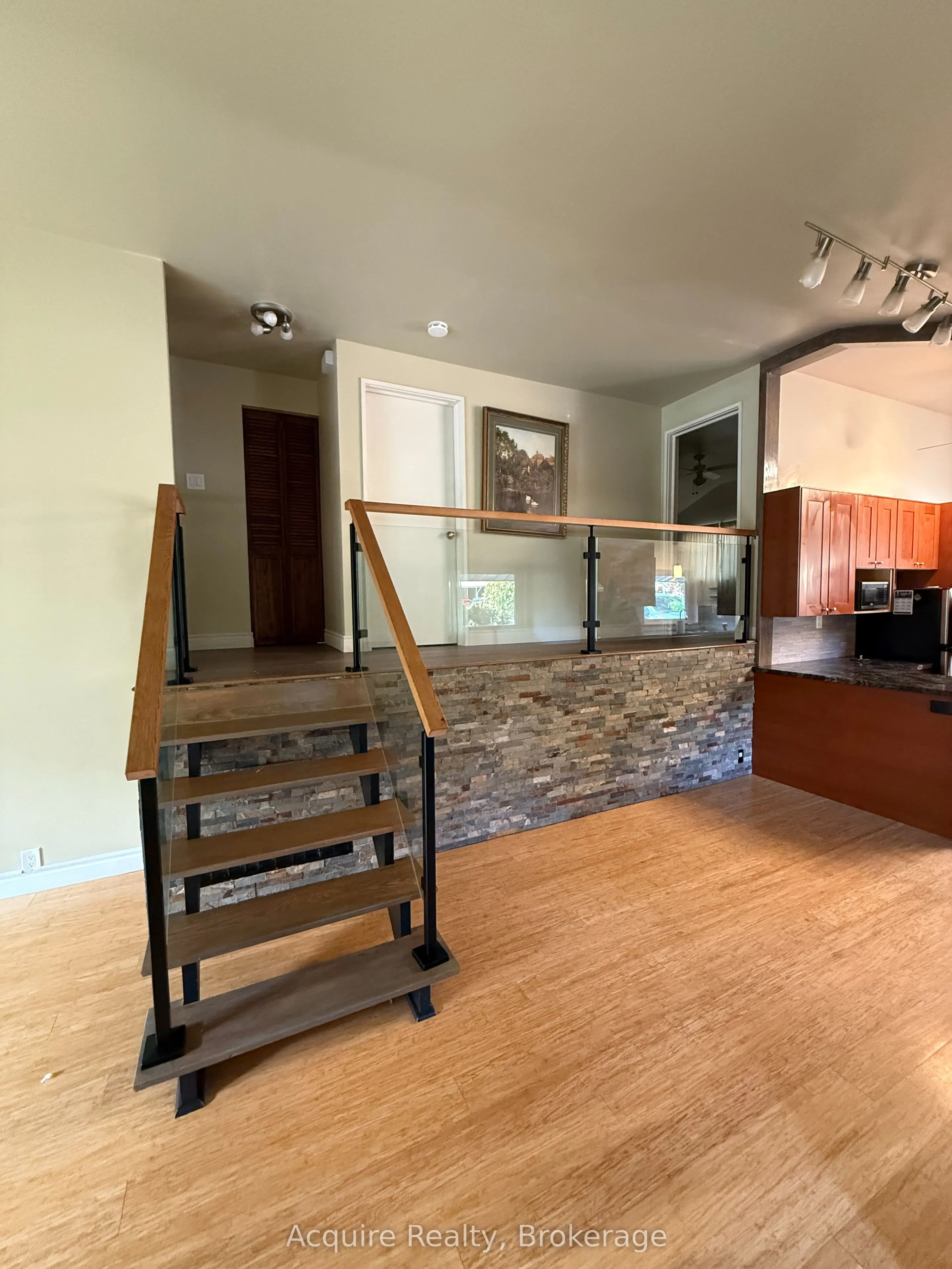 256 Birkdale Road