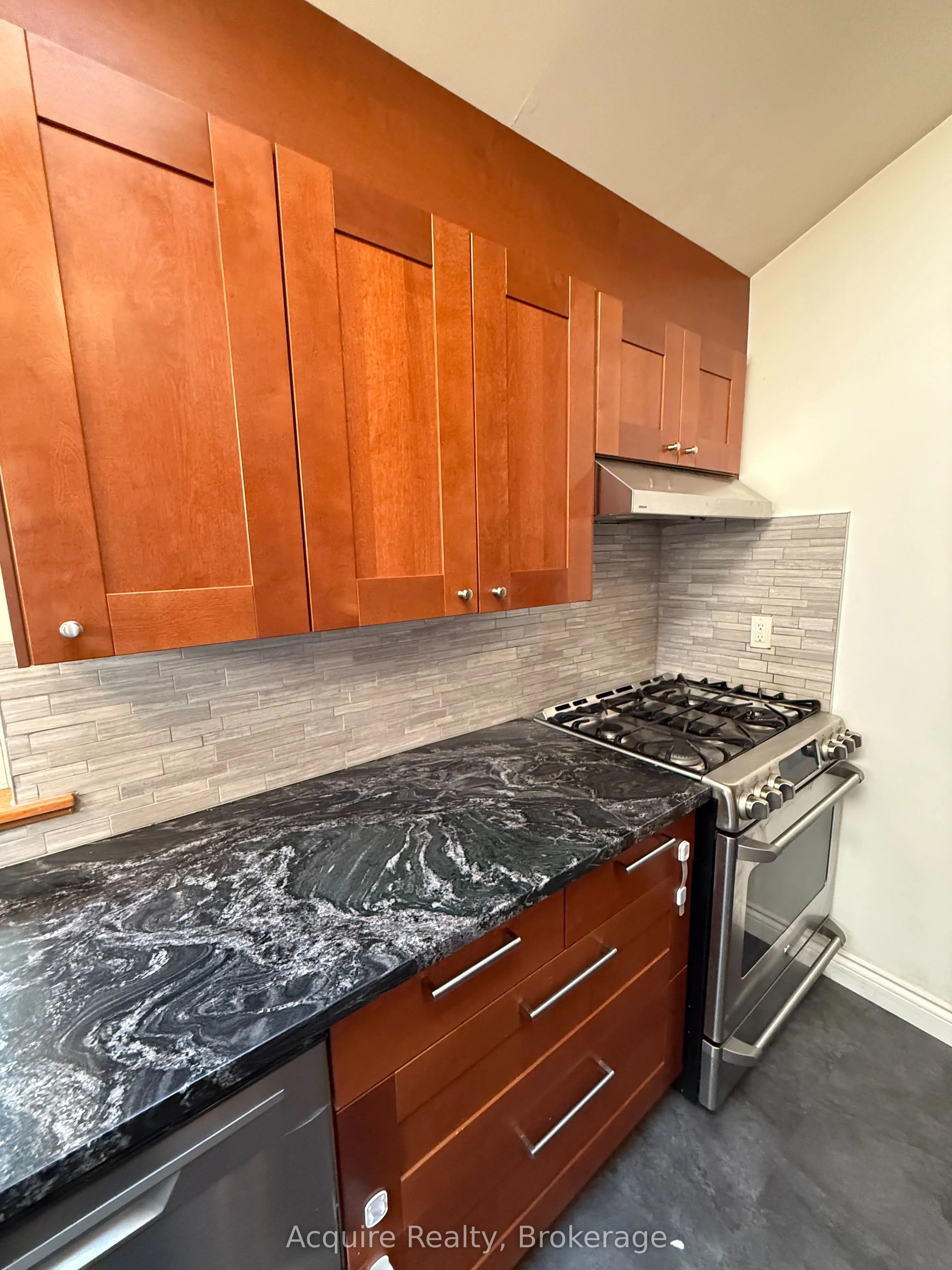 256 Birkdale Road