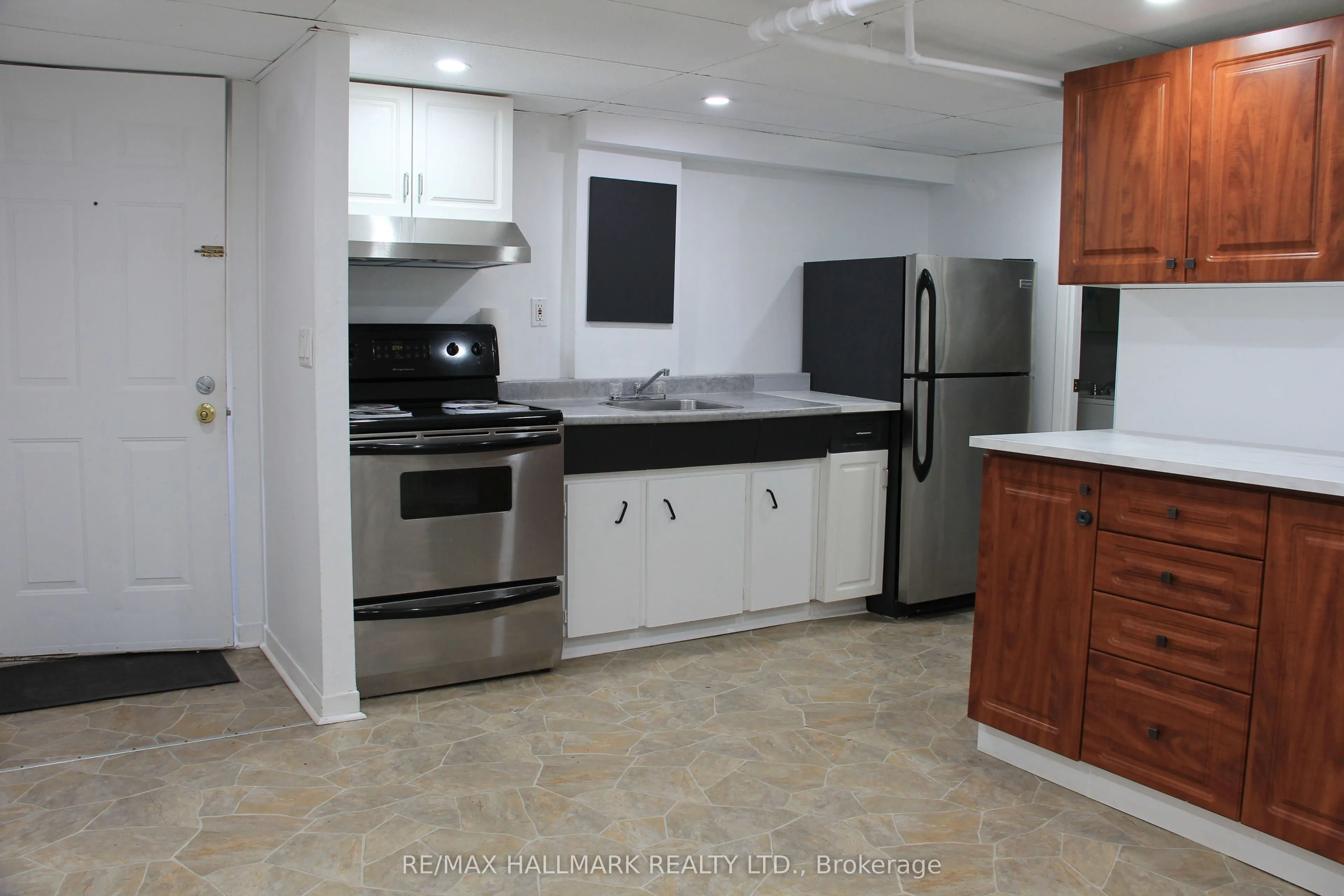 17 Mystic Avenue, #Lower