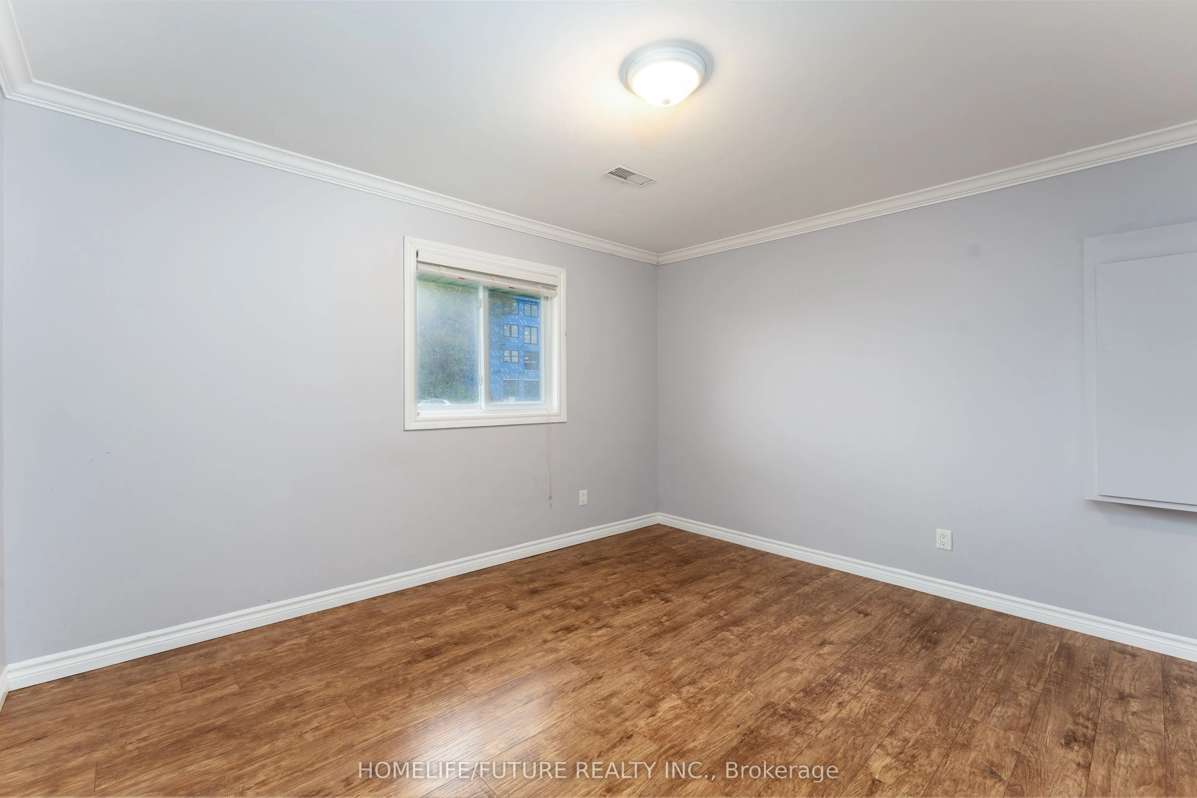 1215 King Street E, #Main