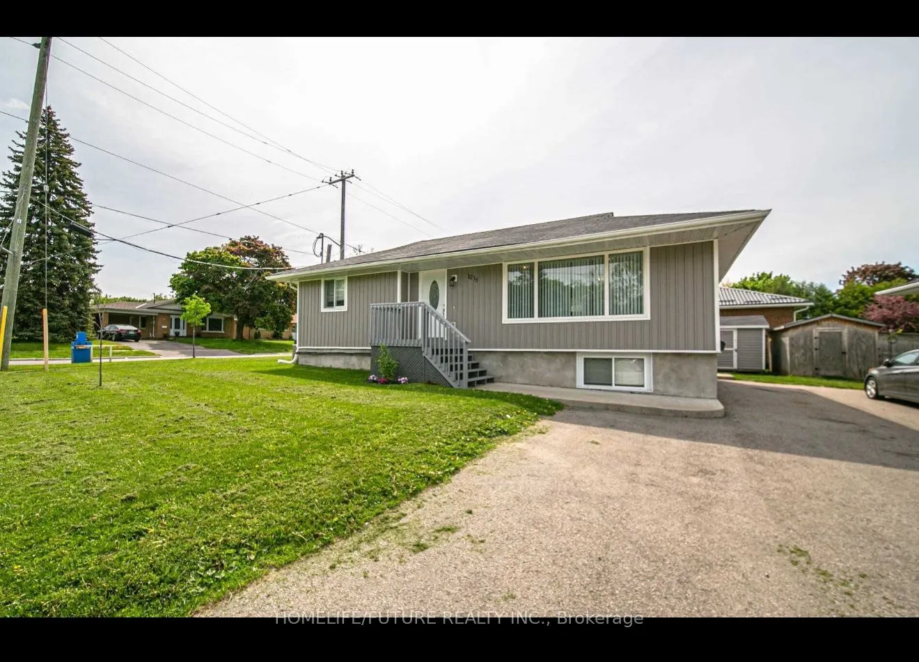 1215 King Street E, #Main
