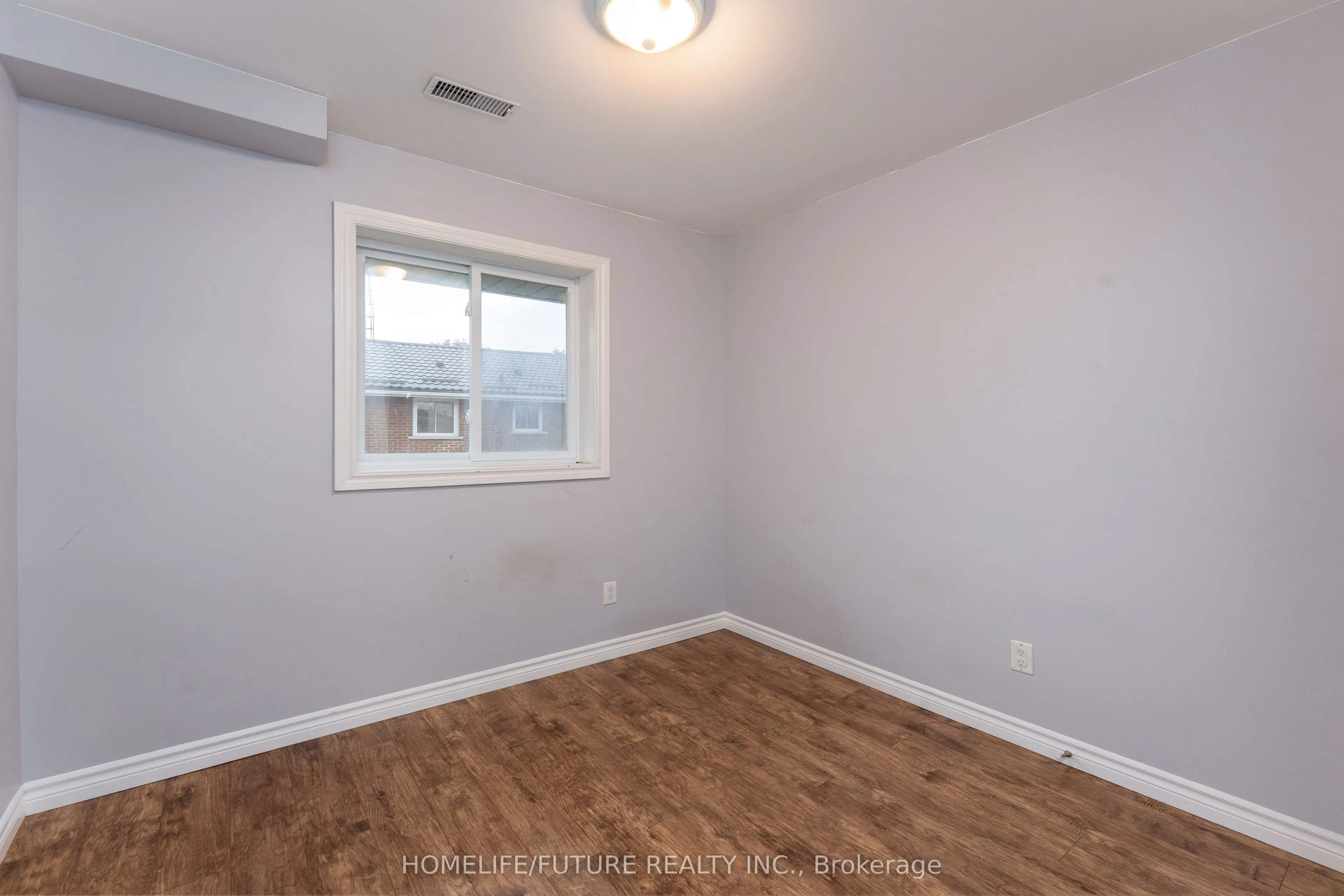 1215 King Street E, #Main