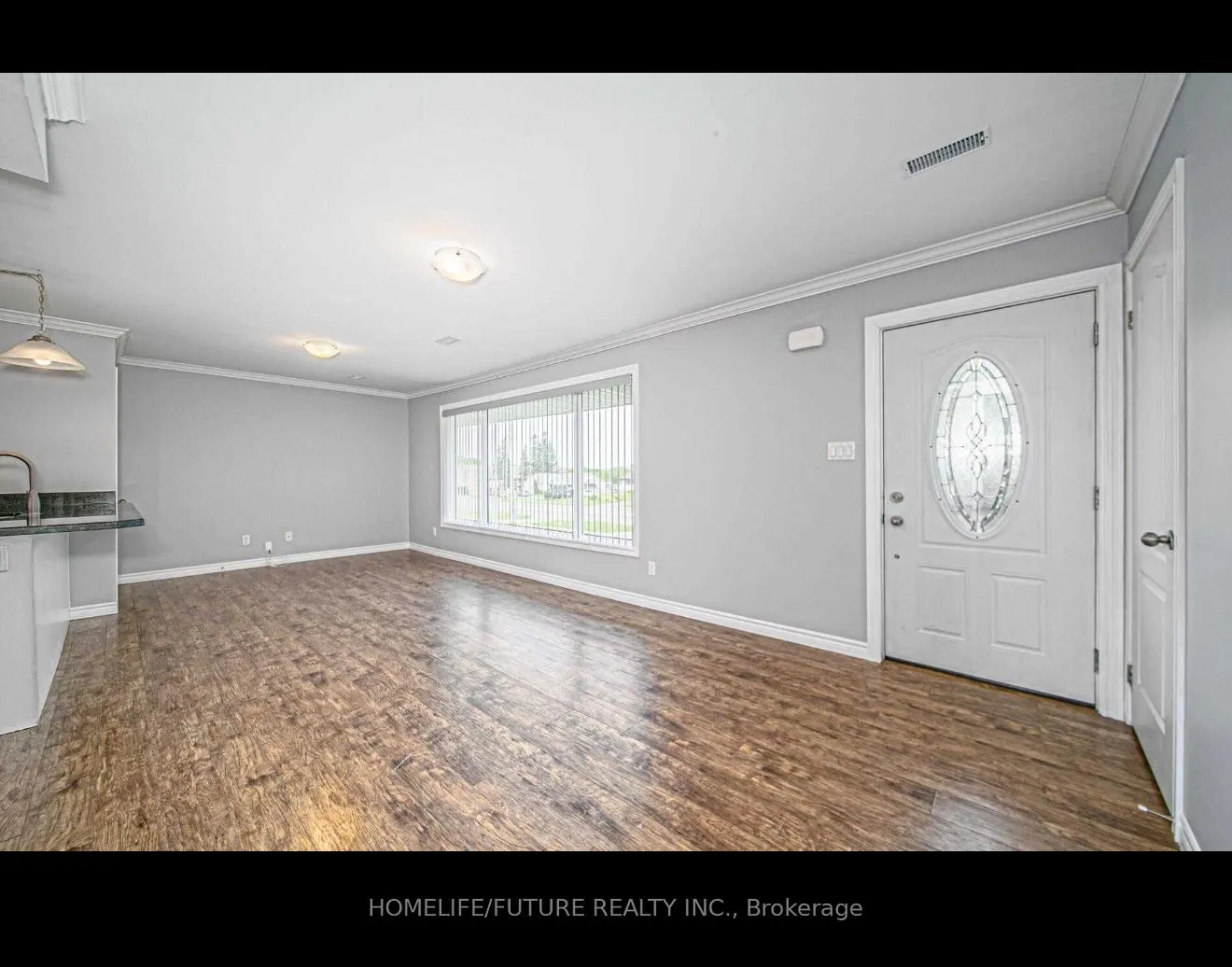 1215 King Street E, #Main