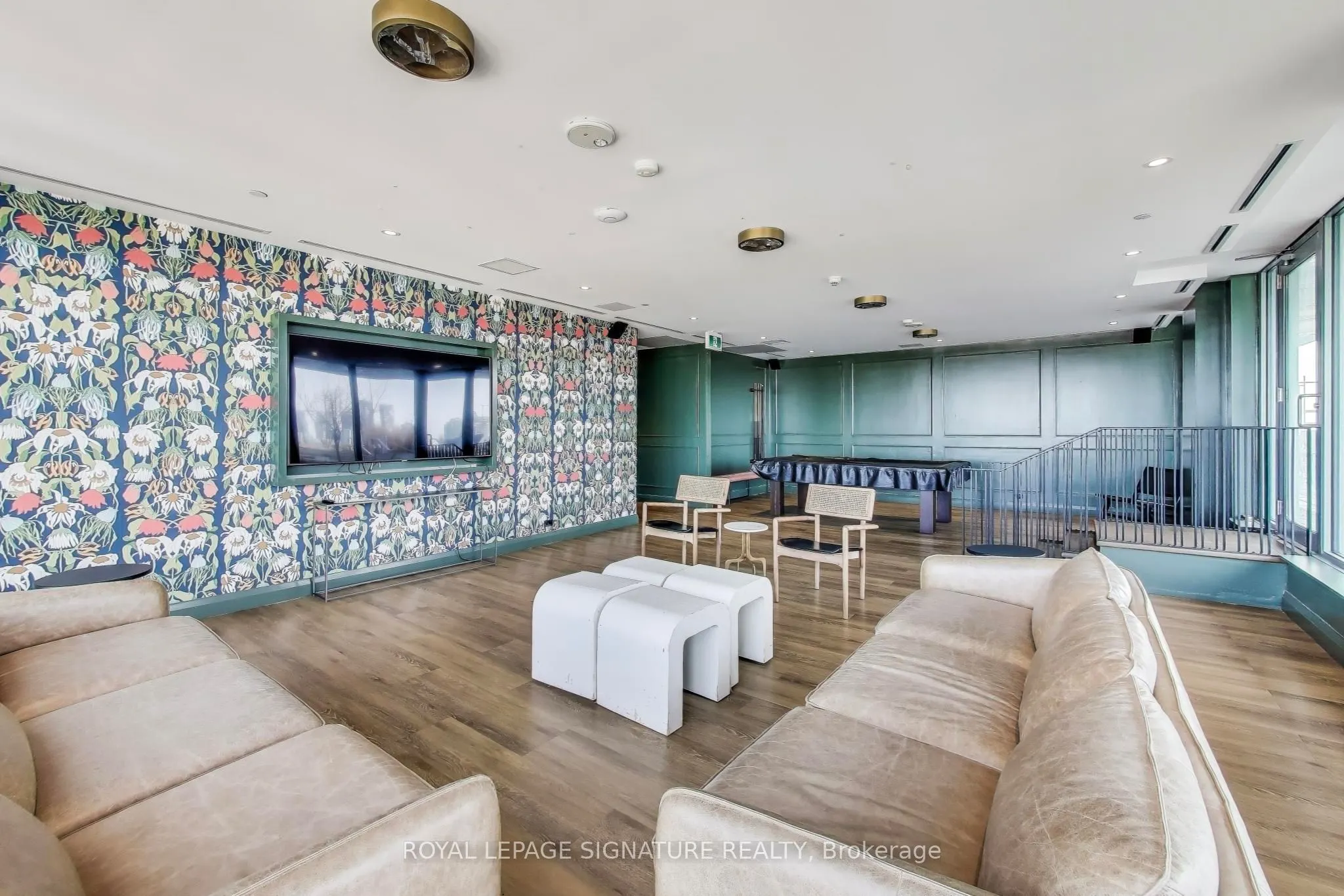 30 Baseball Place, #05
