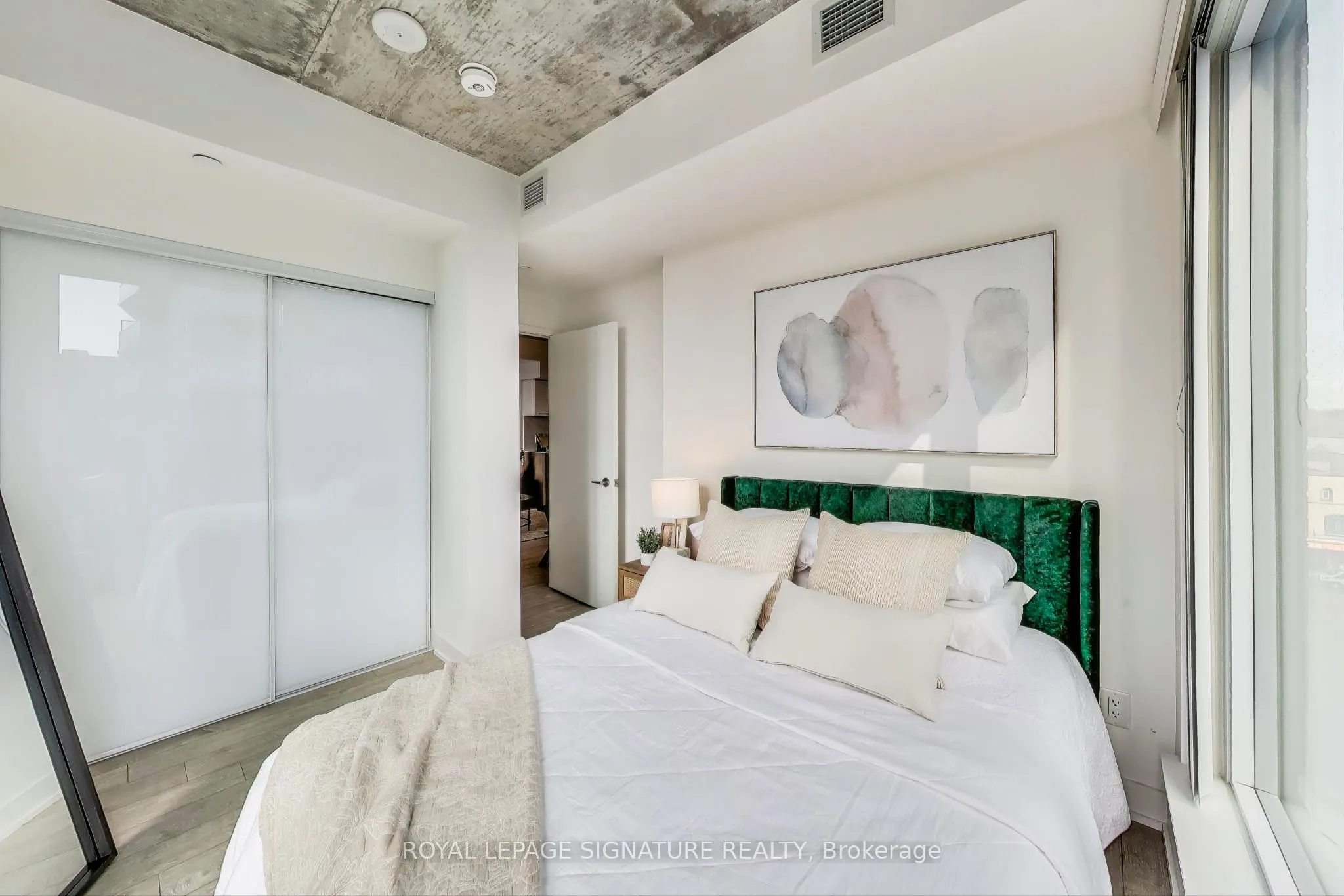 30 Baseball Place, #05