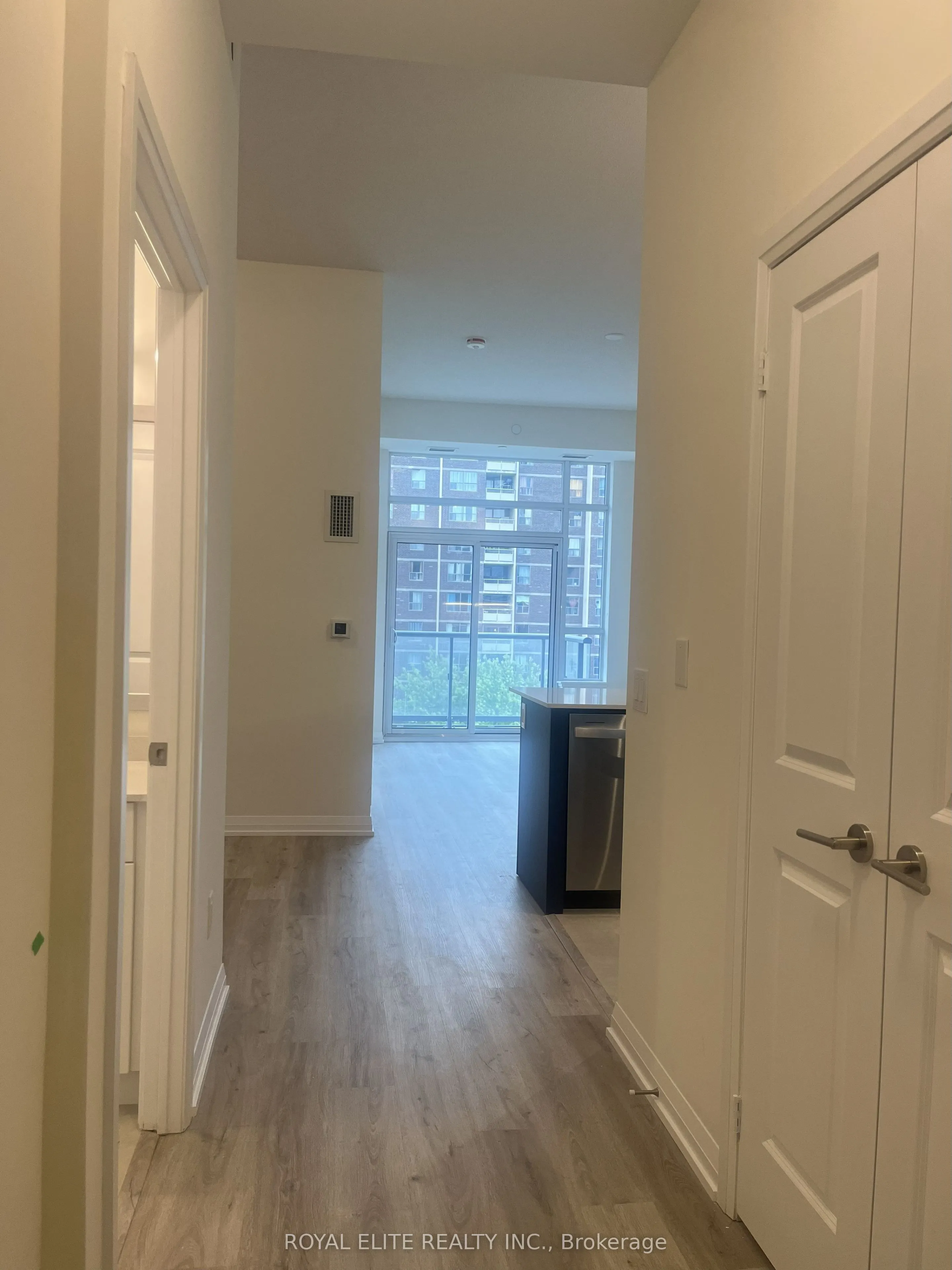 3270 Sheppard East Avenue, #923