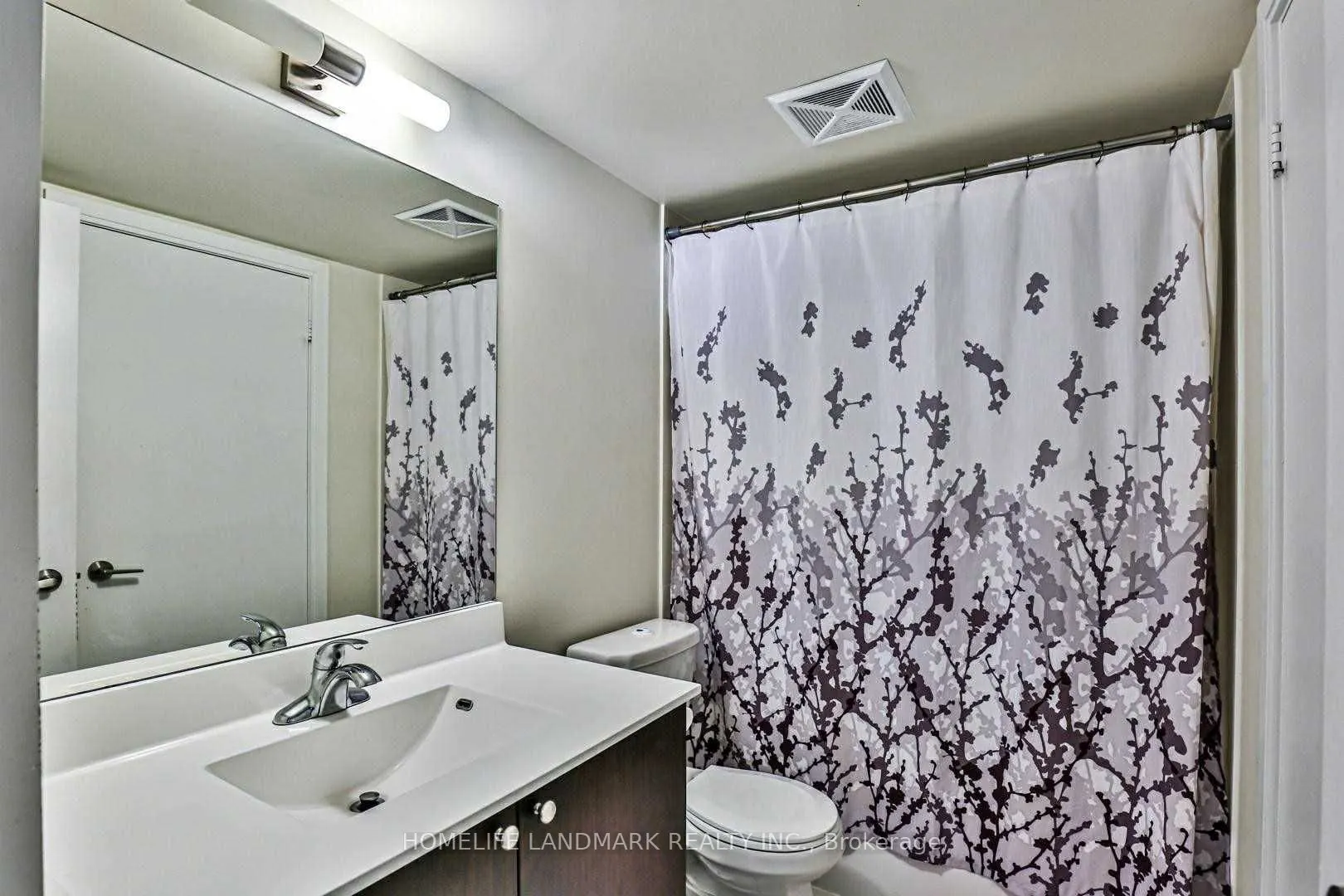 181 Village Green Square, #1714