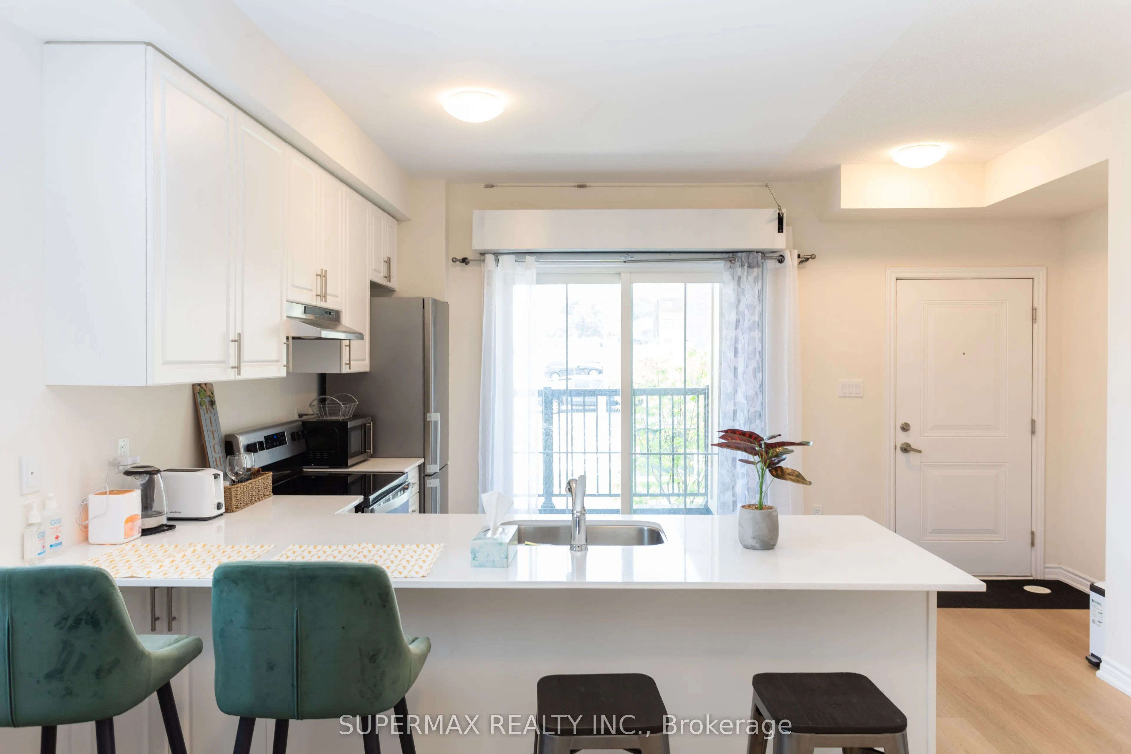 470 Beresford Path, #10