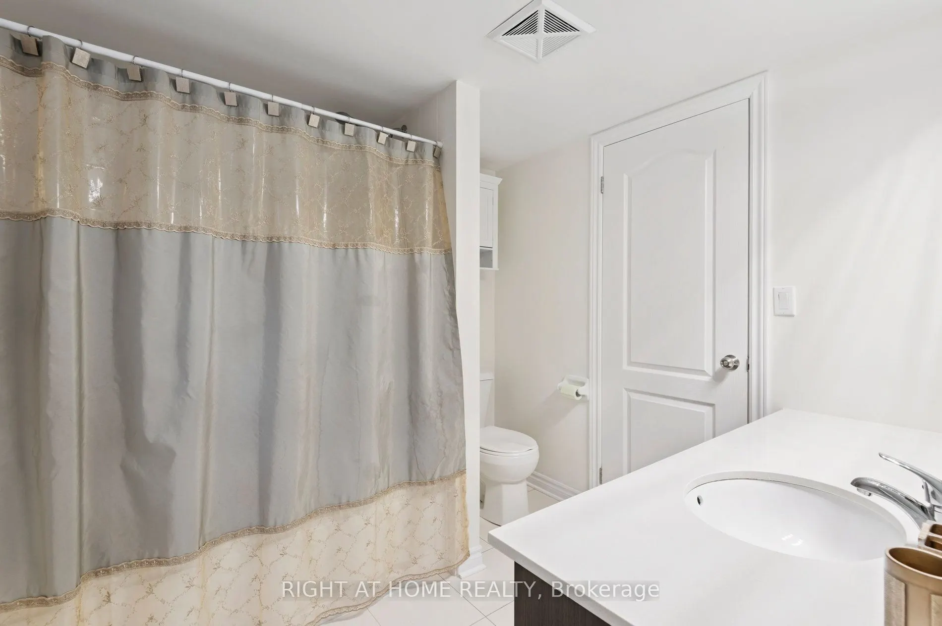 1255 Bridletowne Circle, #14