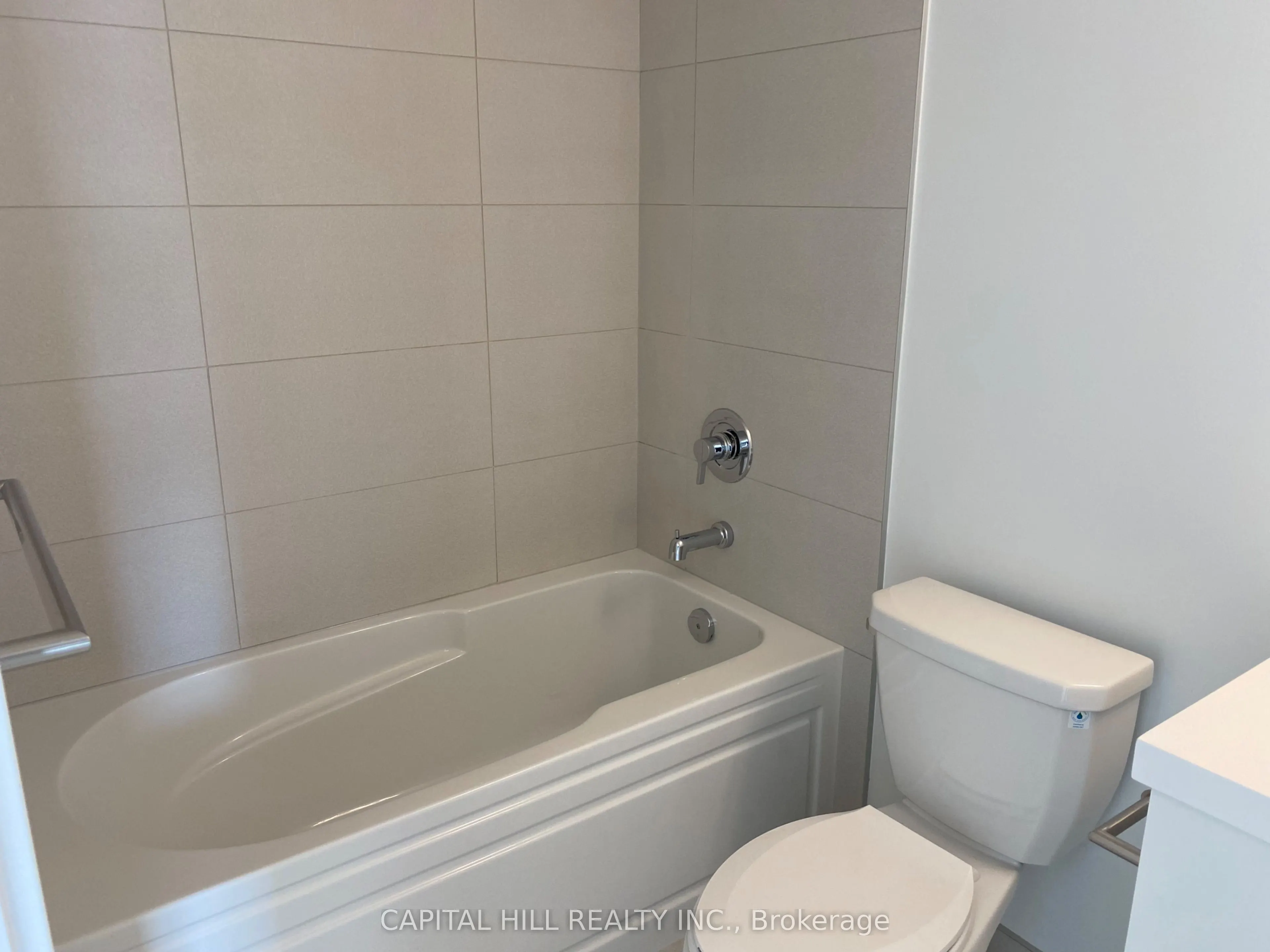 2425 Simcoe Street N, #739