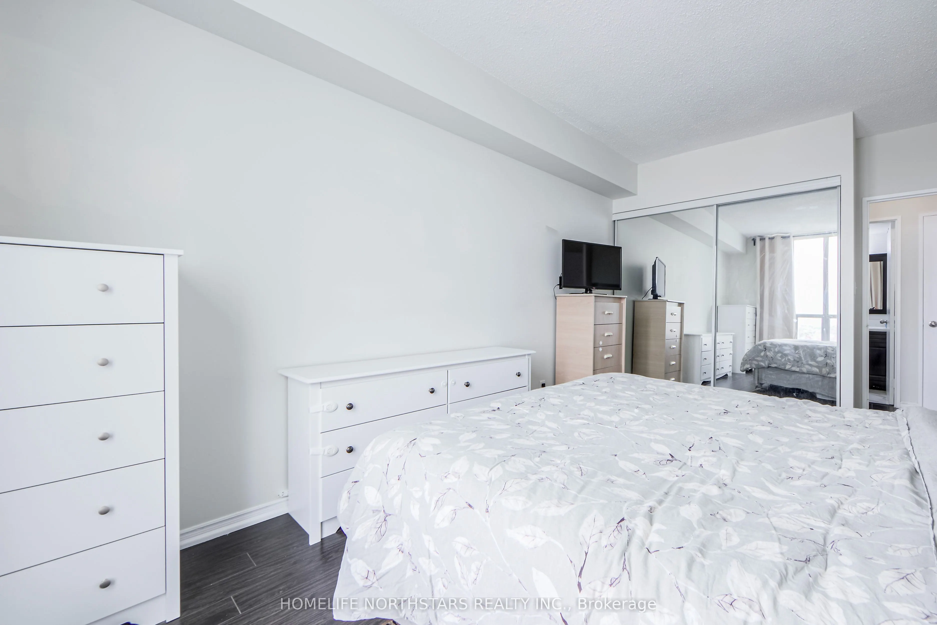 400 Mclevin Avenue, #1001
