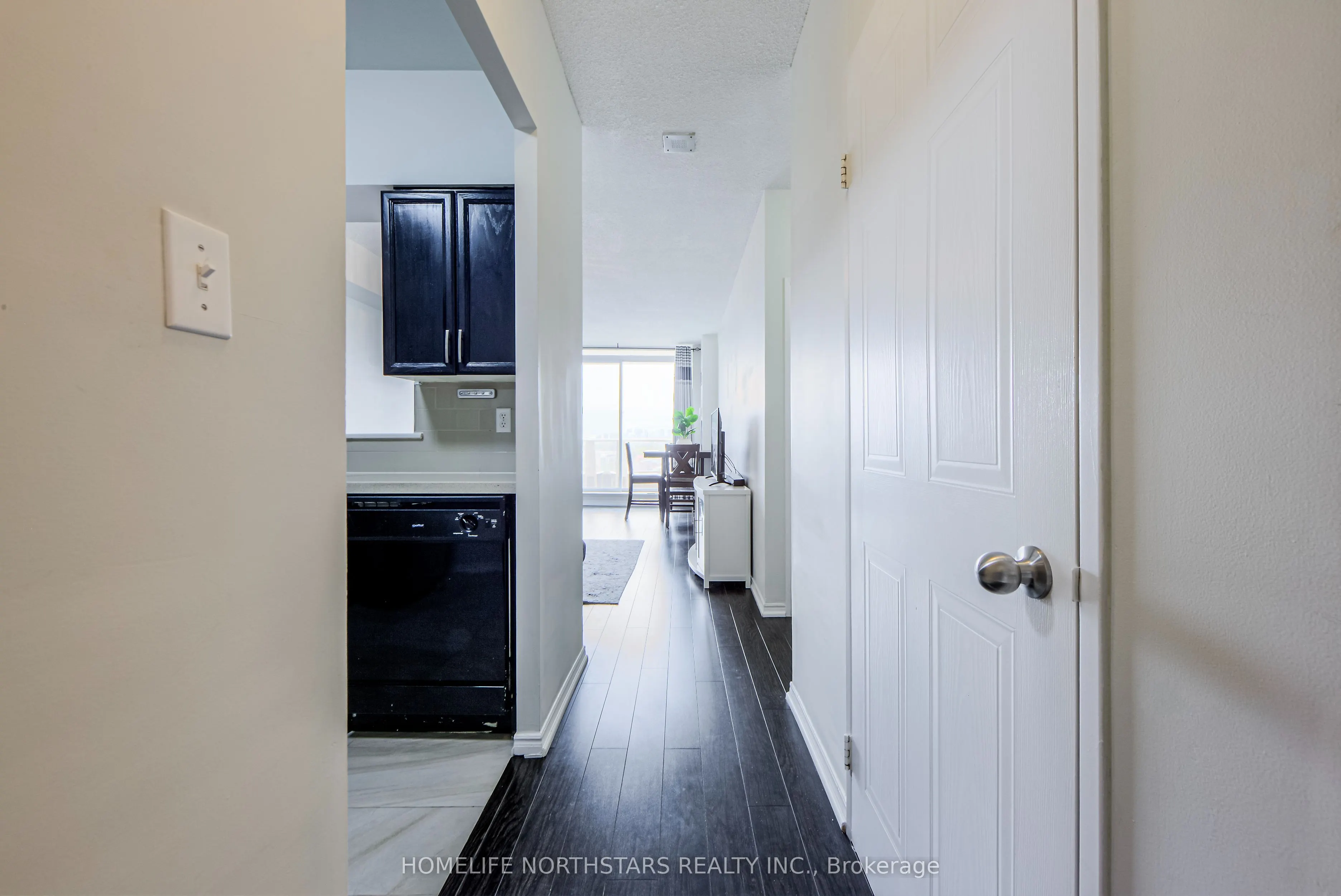 400 Mclevin Avenue, #1001