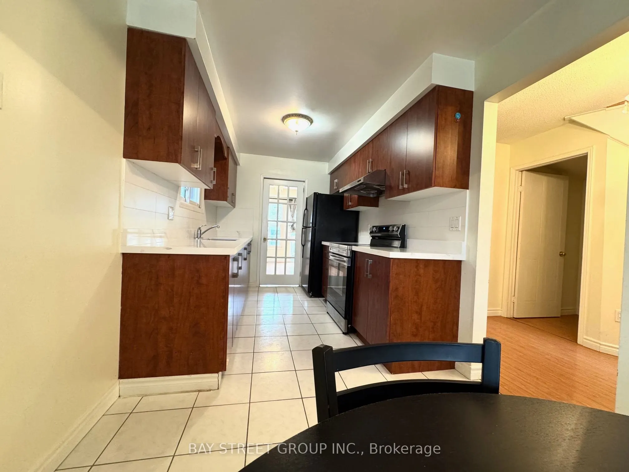 38 Enchanted Hills Crescent