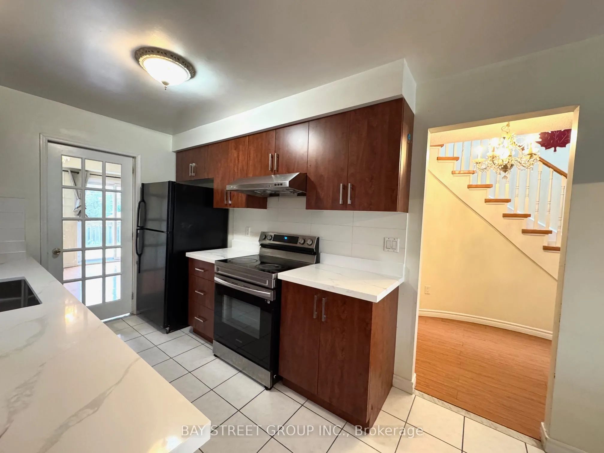 38 Enchanted Hills Crescent