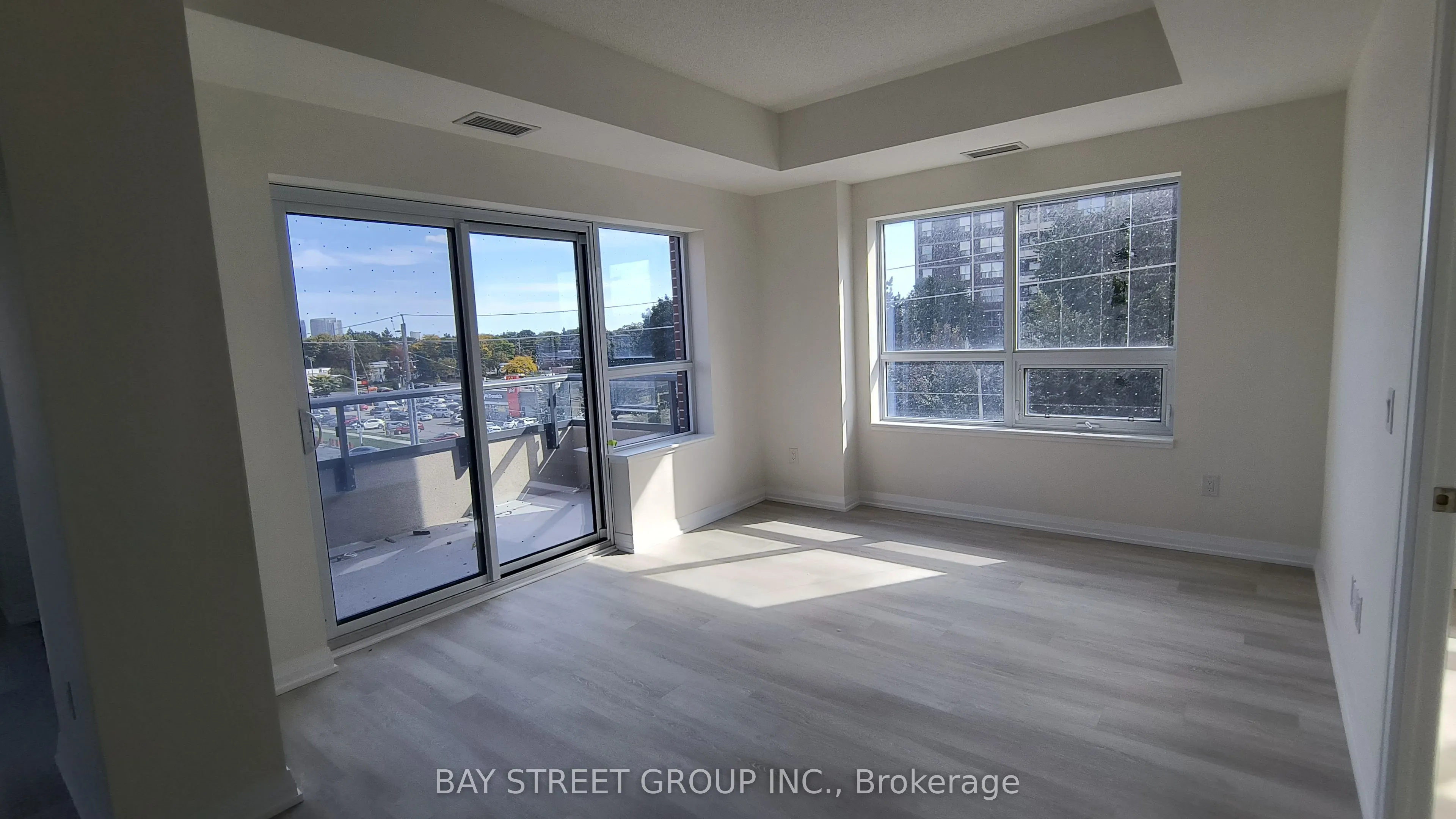 3270 Sheppard Avenue E, #422