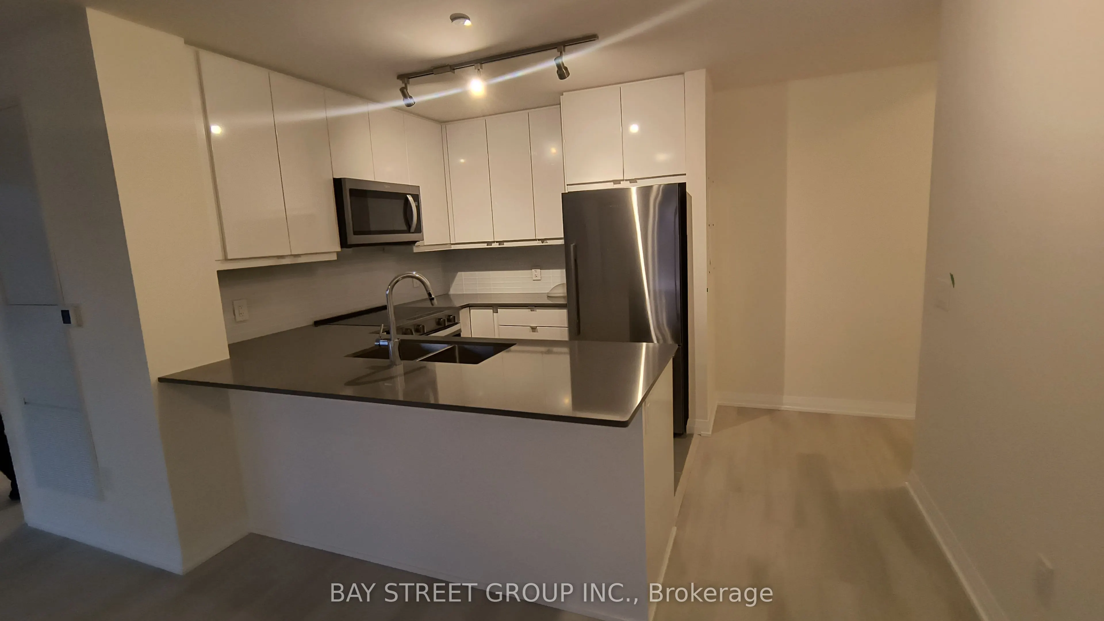 3270 Sheppard Avenue E, #422