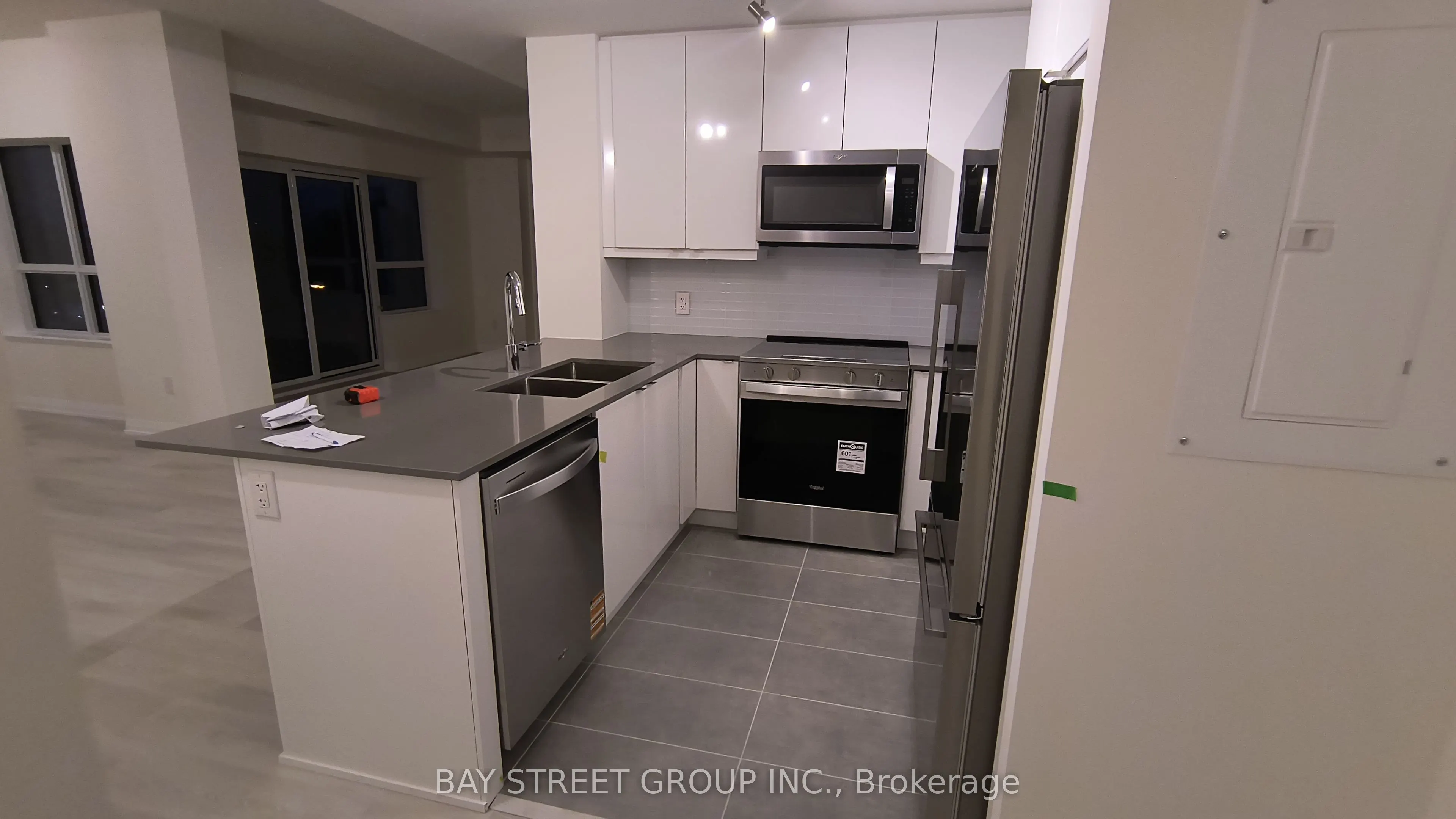3270 Sheppard Avenue E, #422