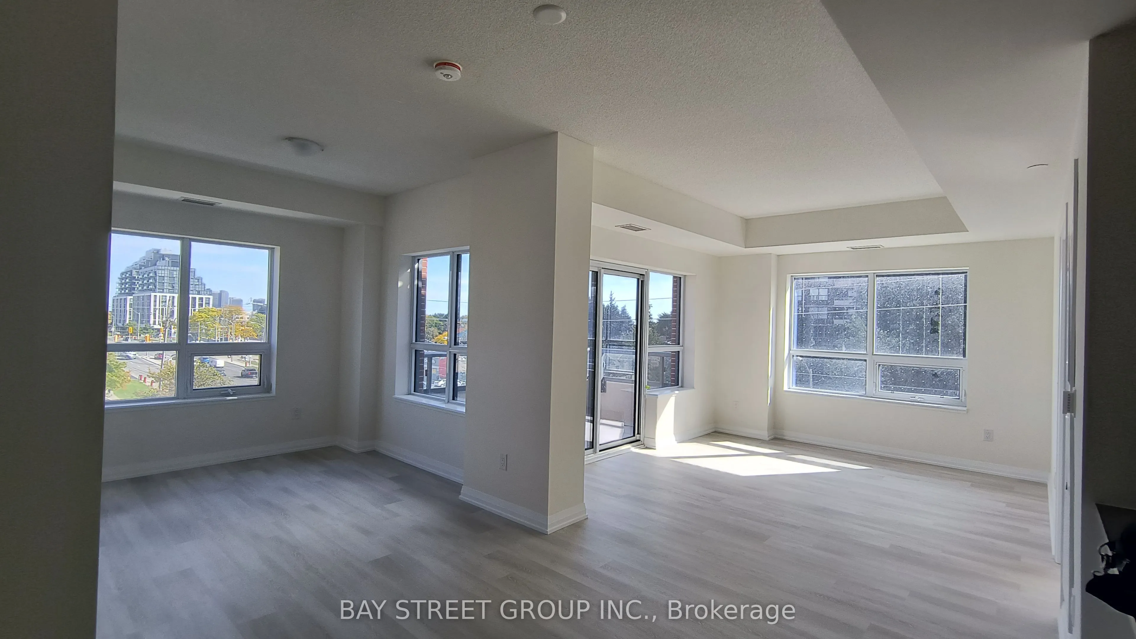 3270 Sheppard Avenue E, #422
