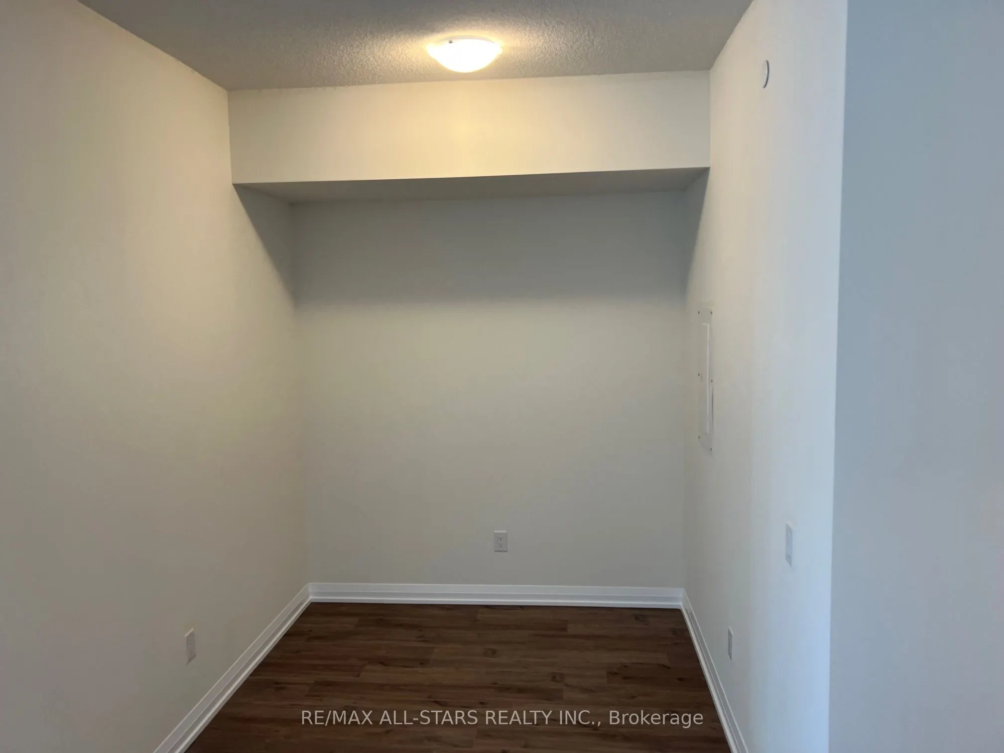 3260 Sheppard Avenue E, #1108