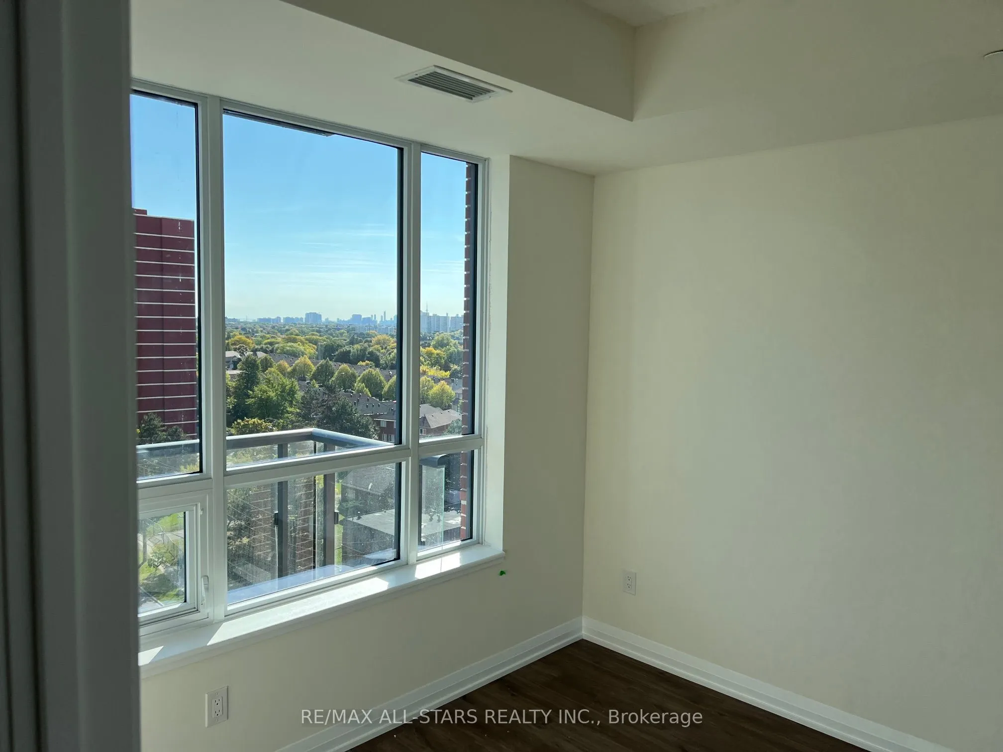 3260 Sheppard Avenue E, #1108
