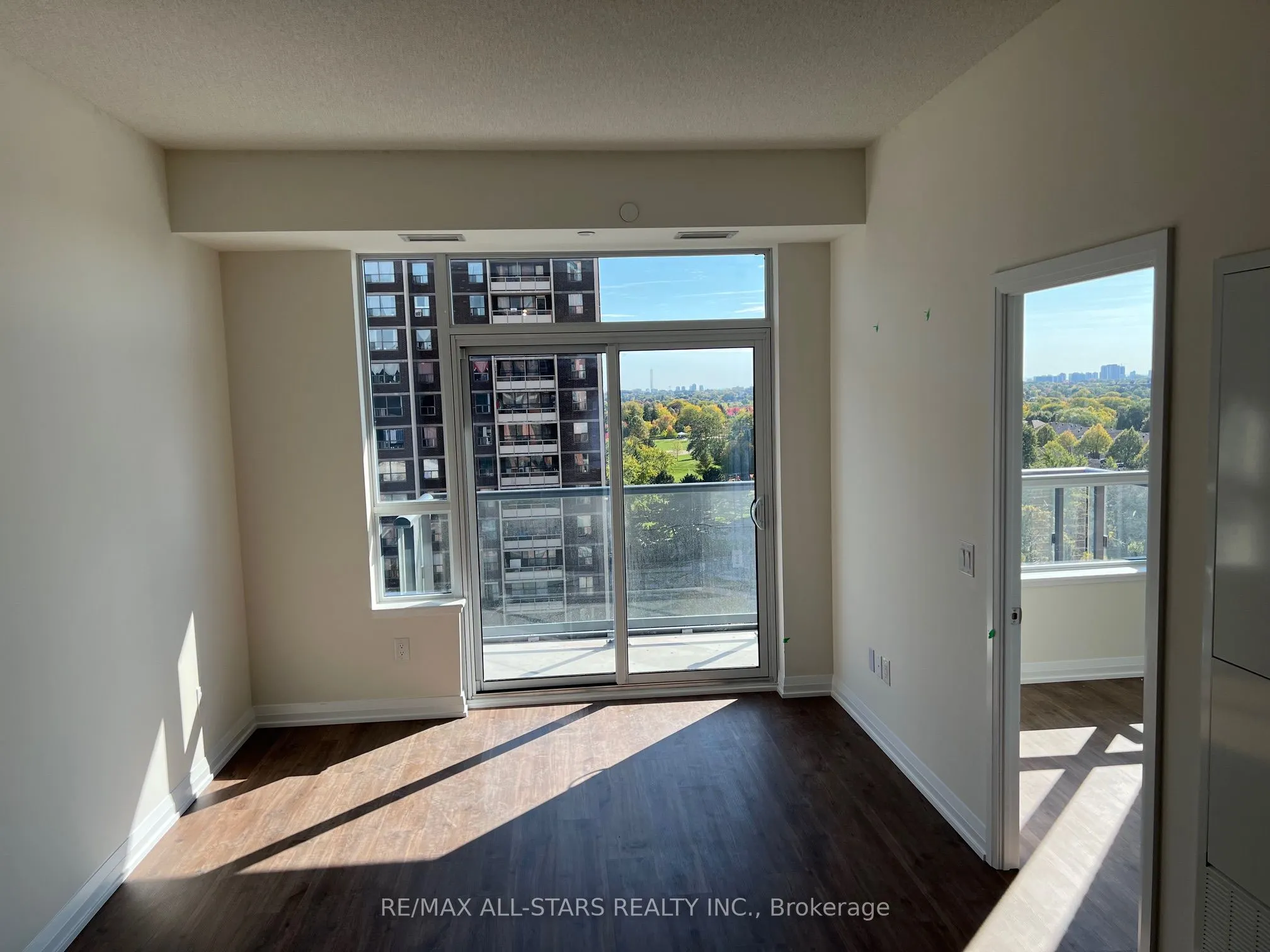 3260 Sheppard Avenue E, #1108