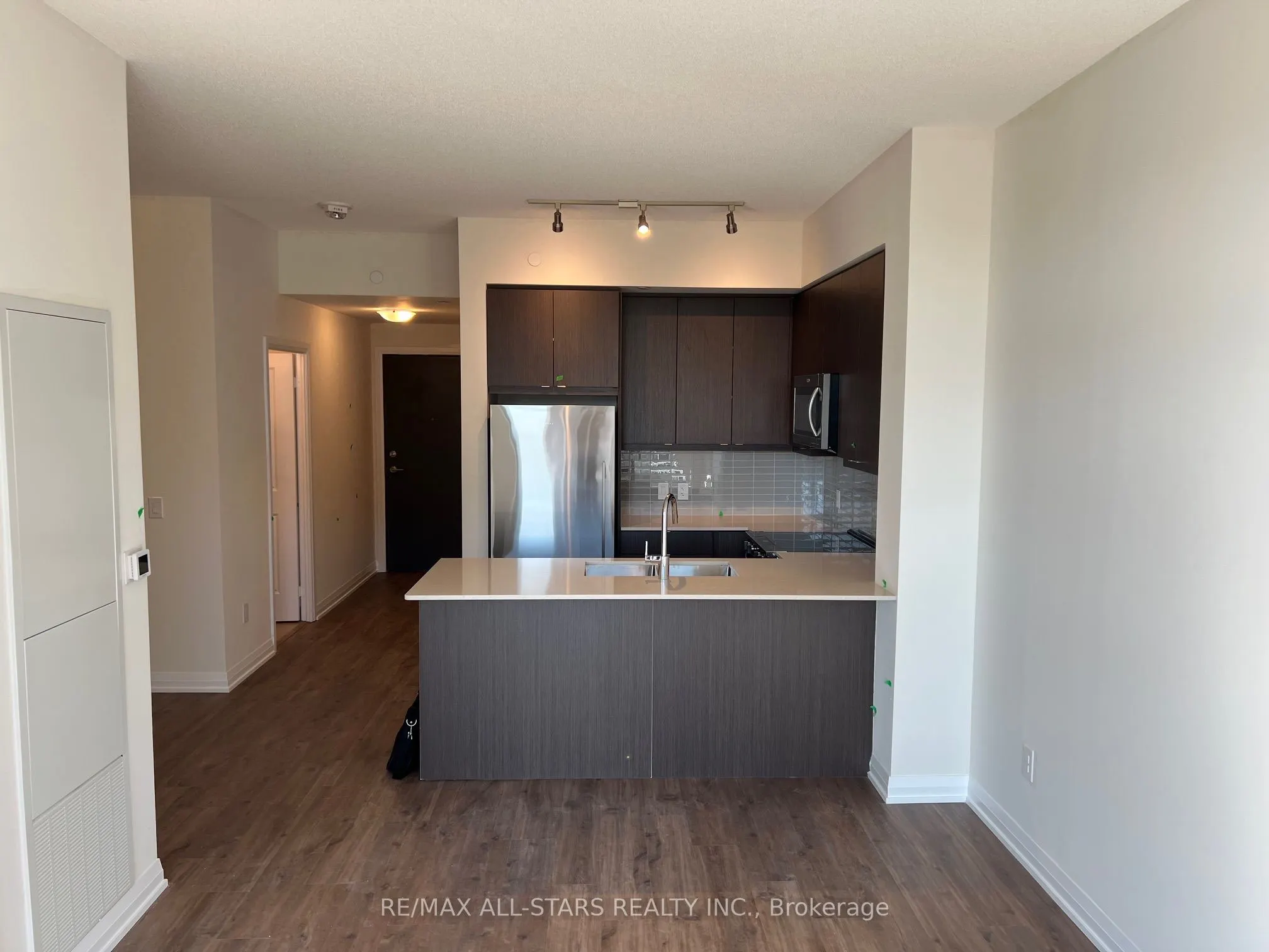 3260 Sheppard Avenue E, #1108