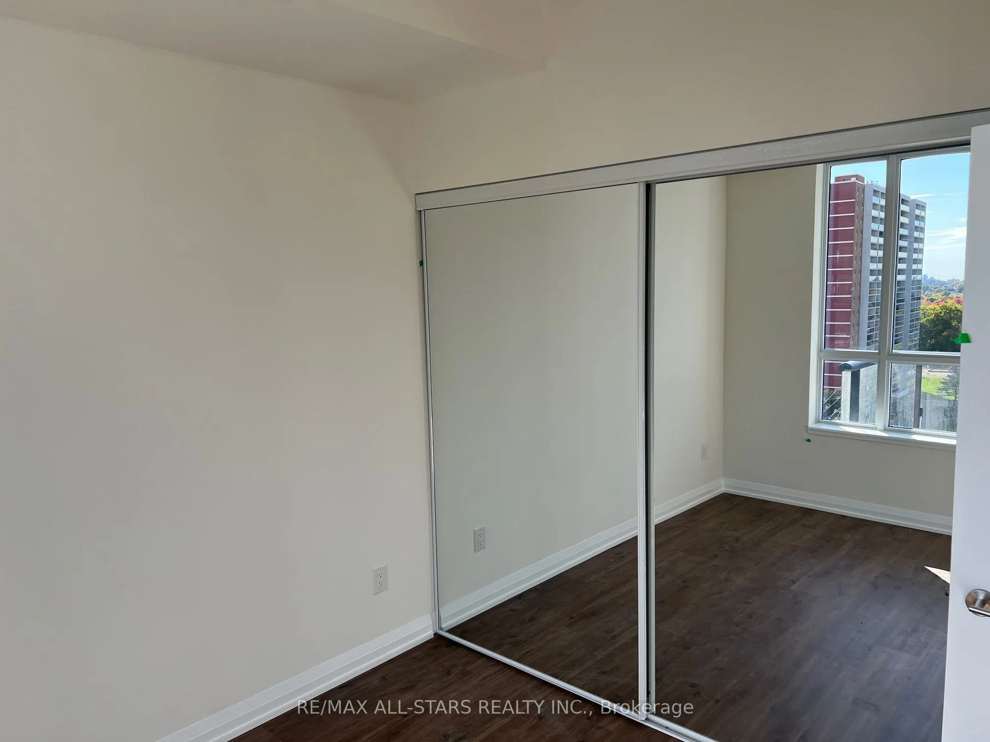 3260 Sheppard Avenue E, #1108