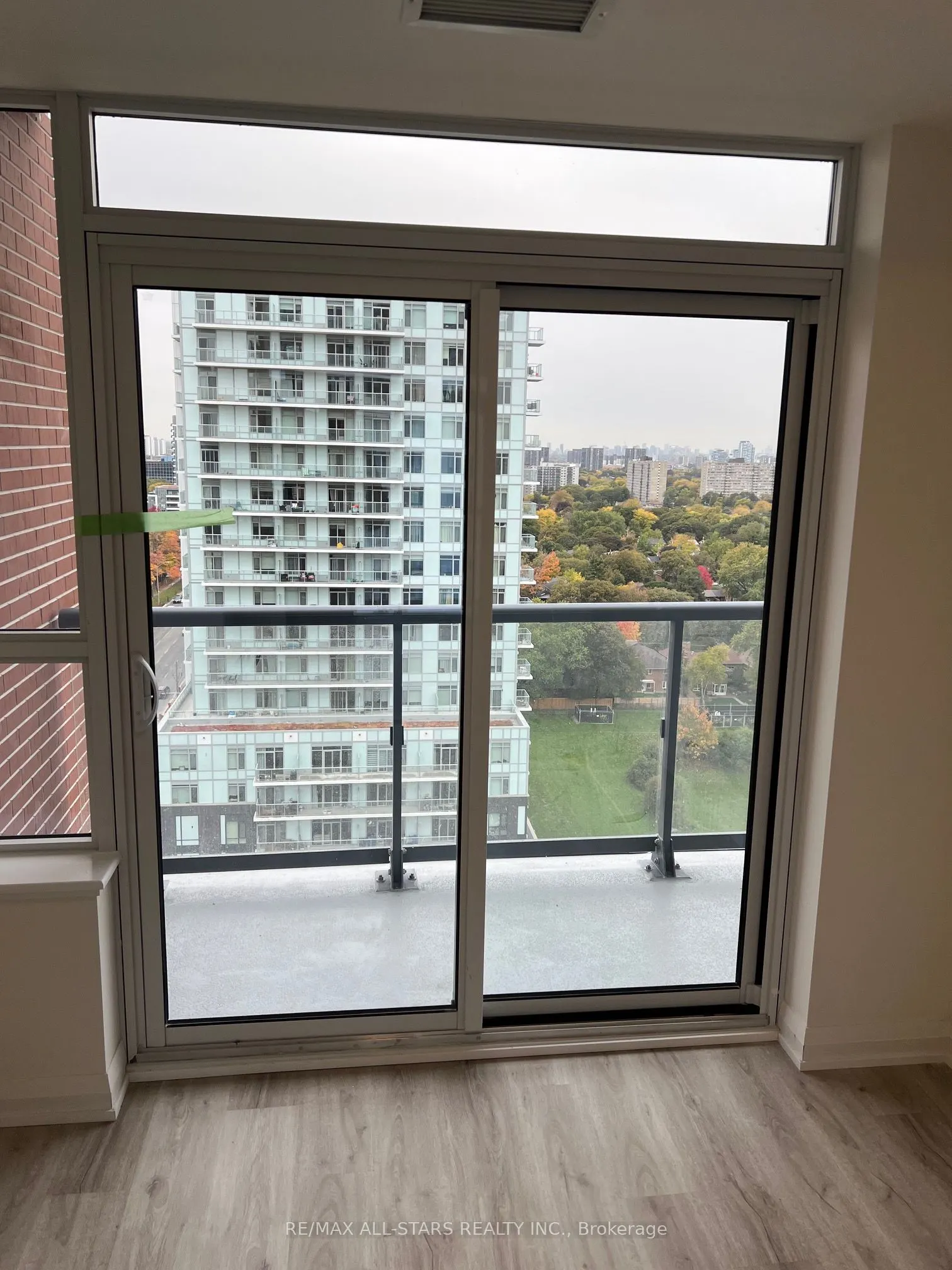 3260 Sheppard Avenue E, #1610