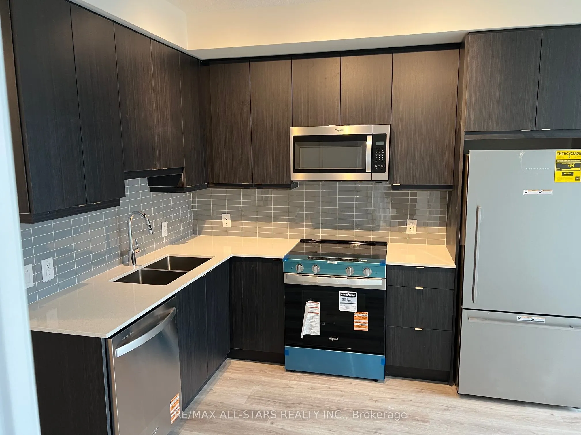 3260 Sheppard Avenue E, #1610
