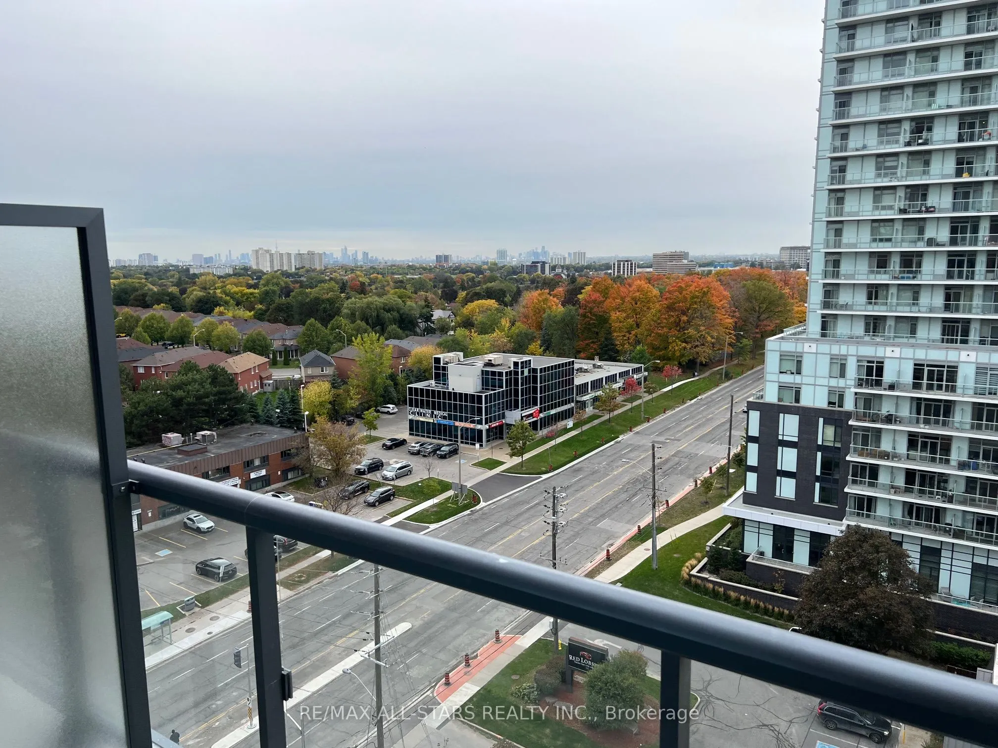 3260 Sheppard Avenue E, #1101