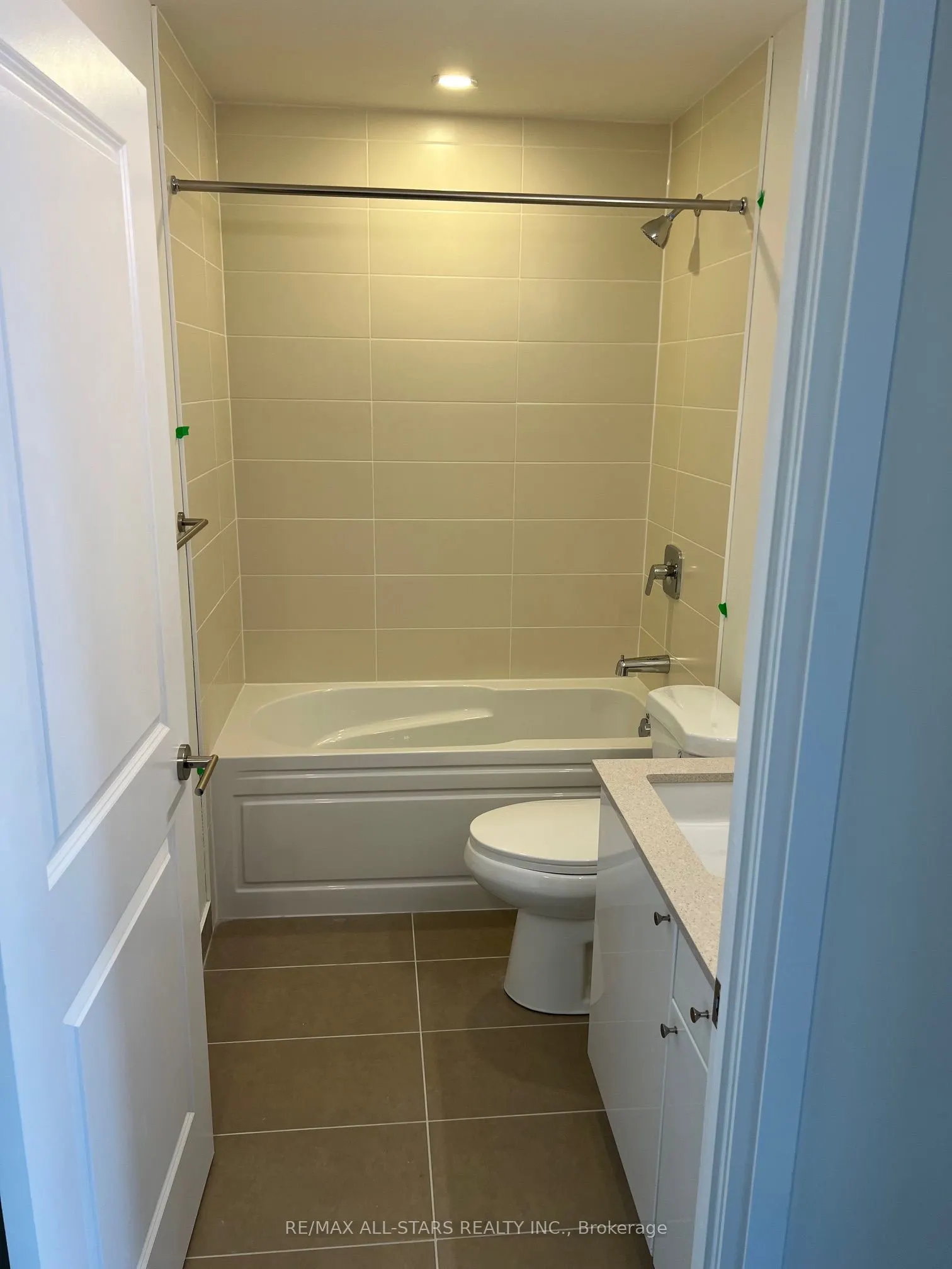 3260 Sheppard Avenue E, #1101