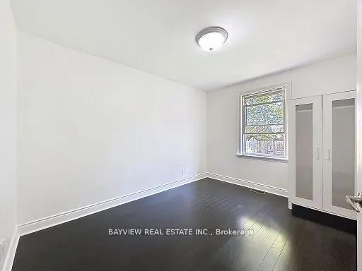 37 Princeway Drive S