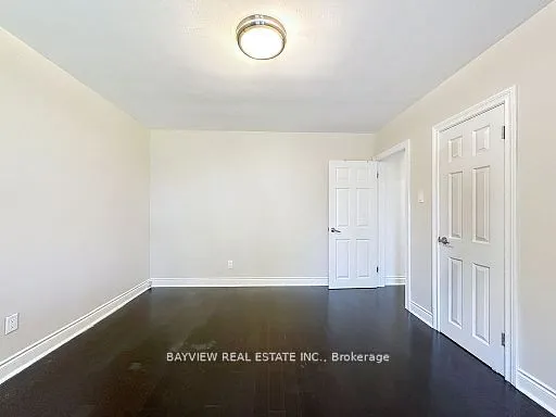 37 Princeway Drive S