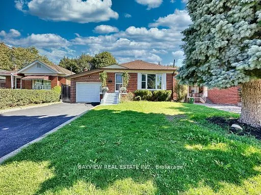 37 Princeway Drive S