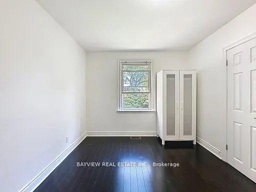 37 Princeway Drive S