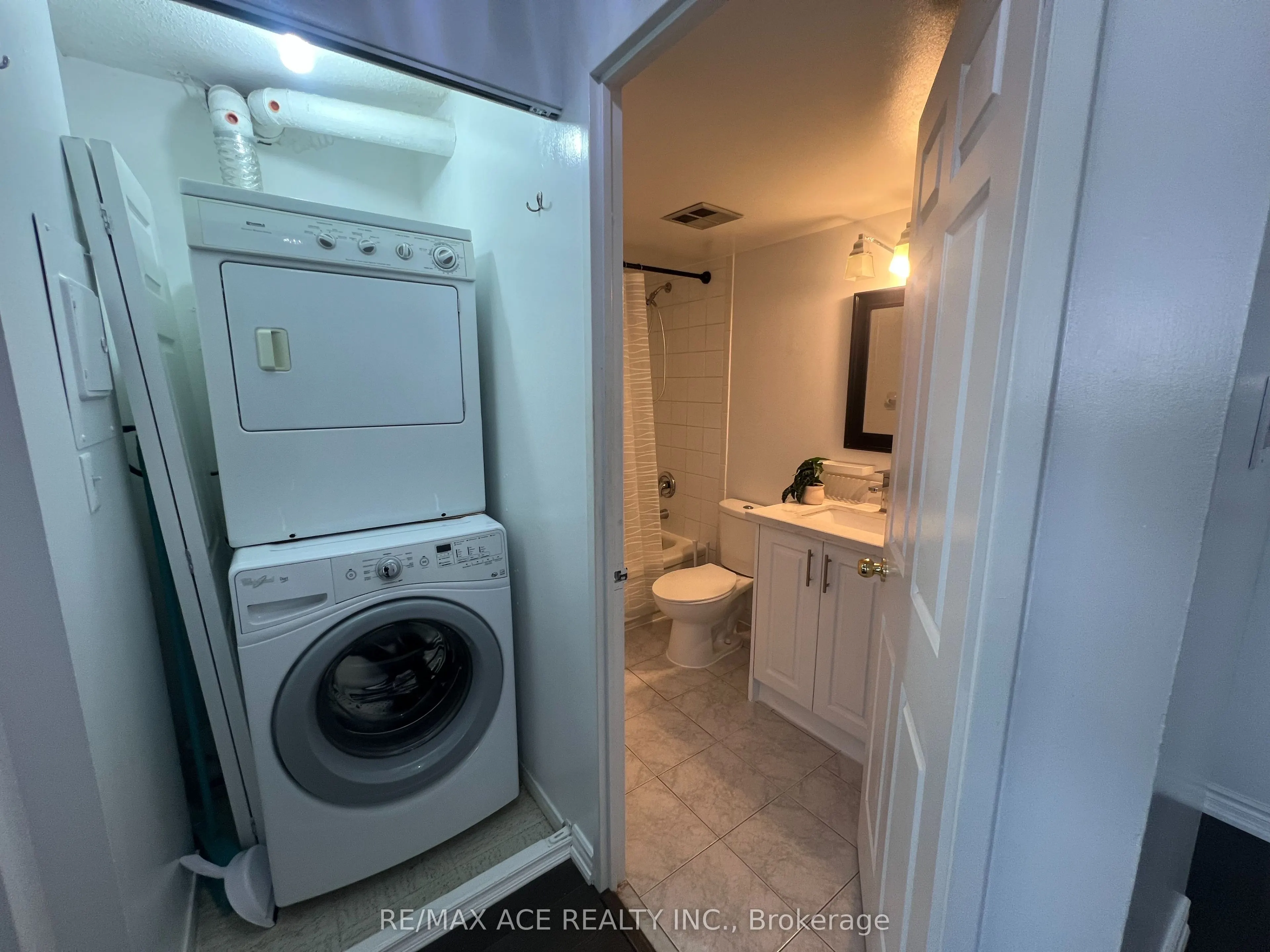 10 Tapscott Road, #1104